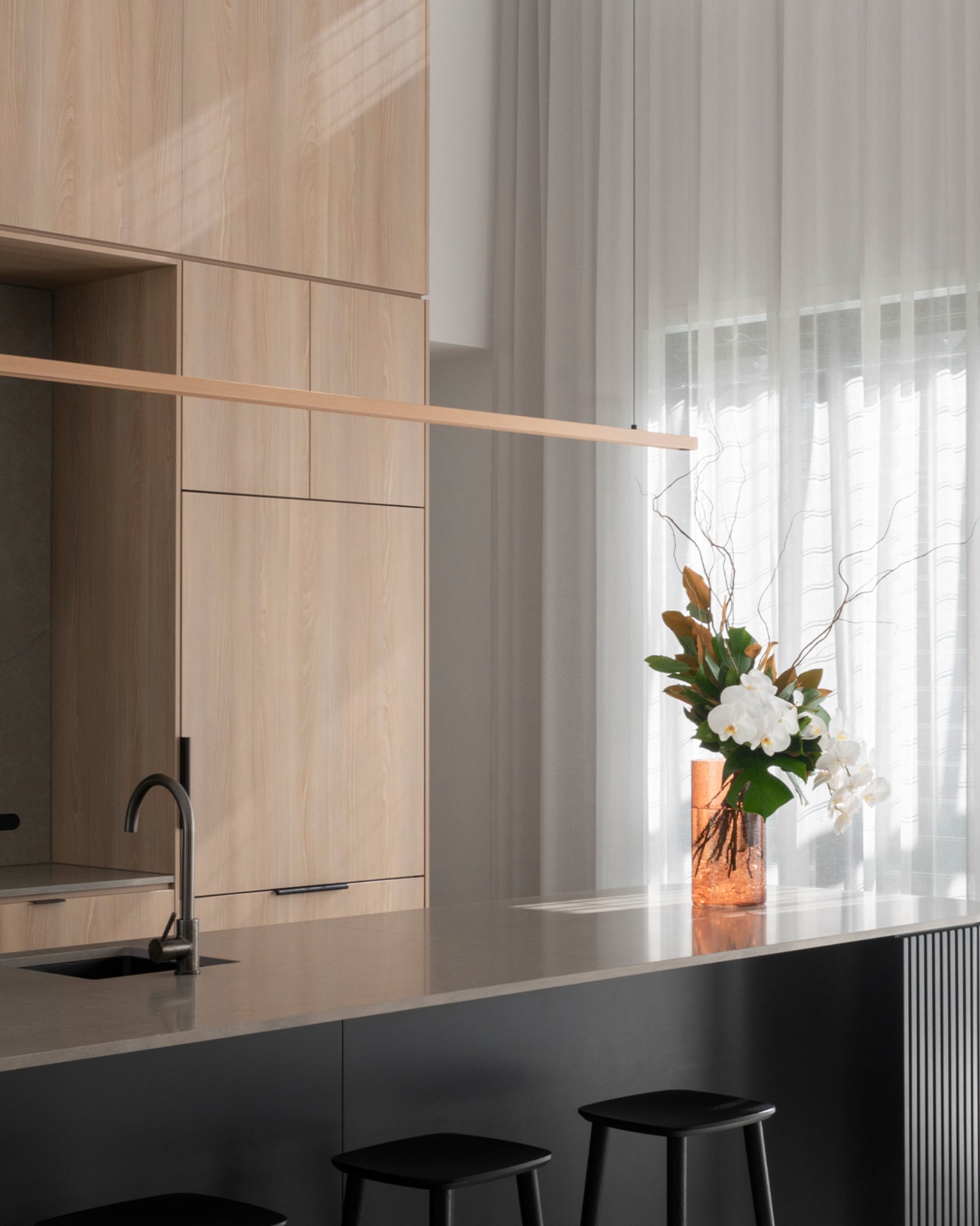 Hollow Pendant light