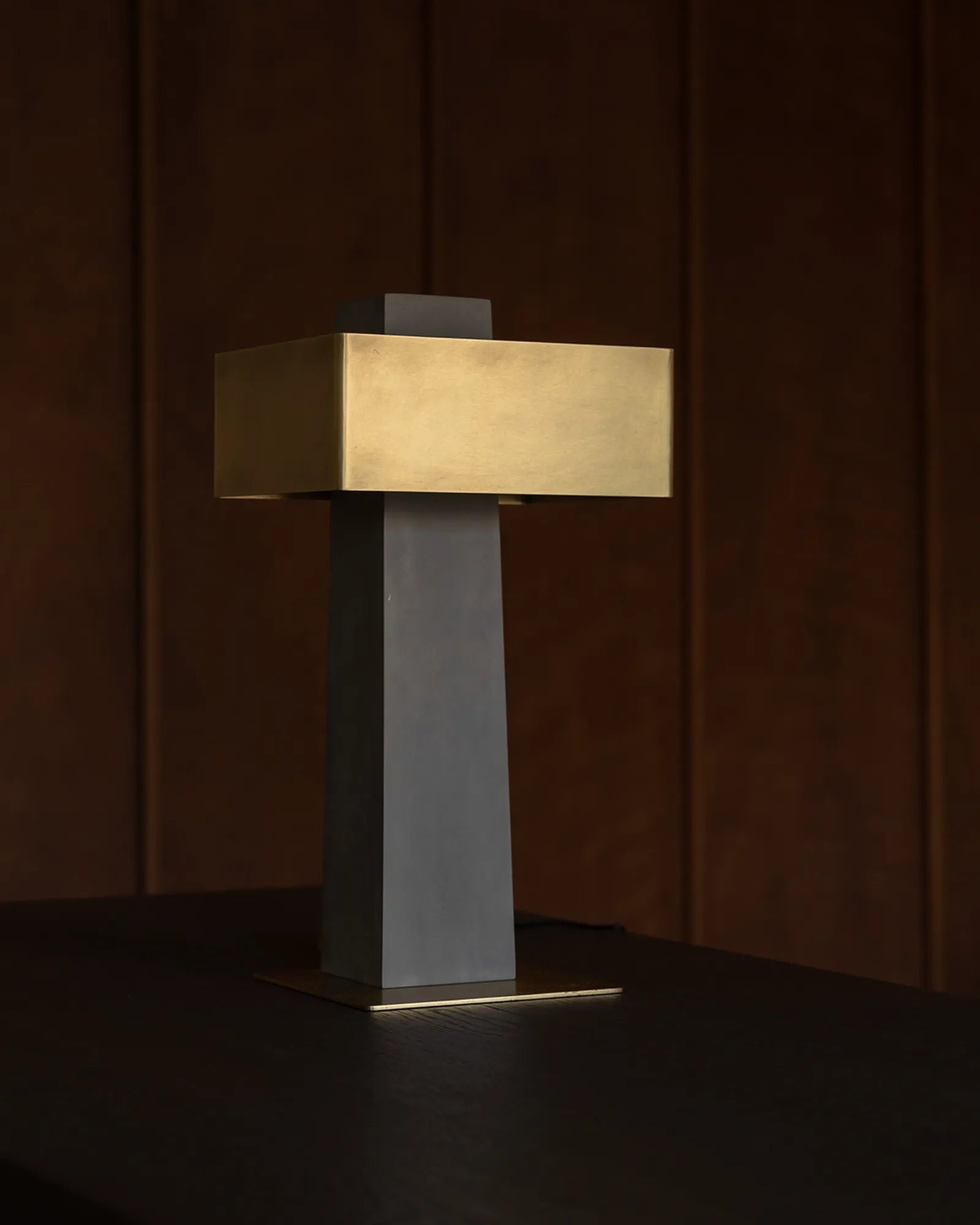 Iota Table Lamp