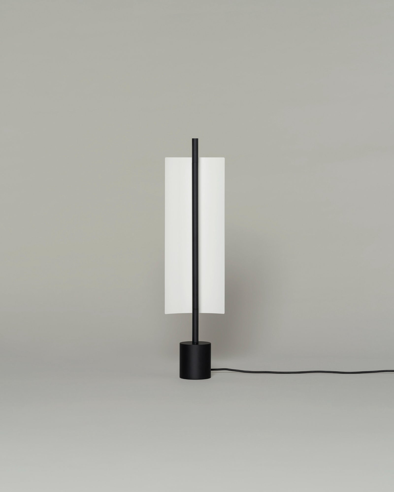 Lámina 45 Table Lamp