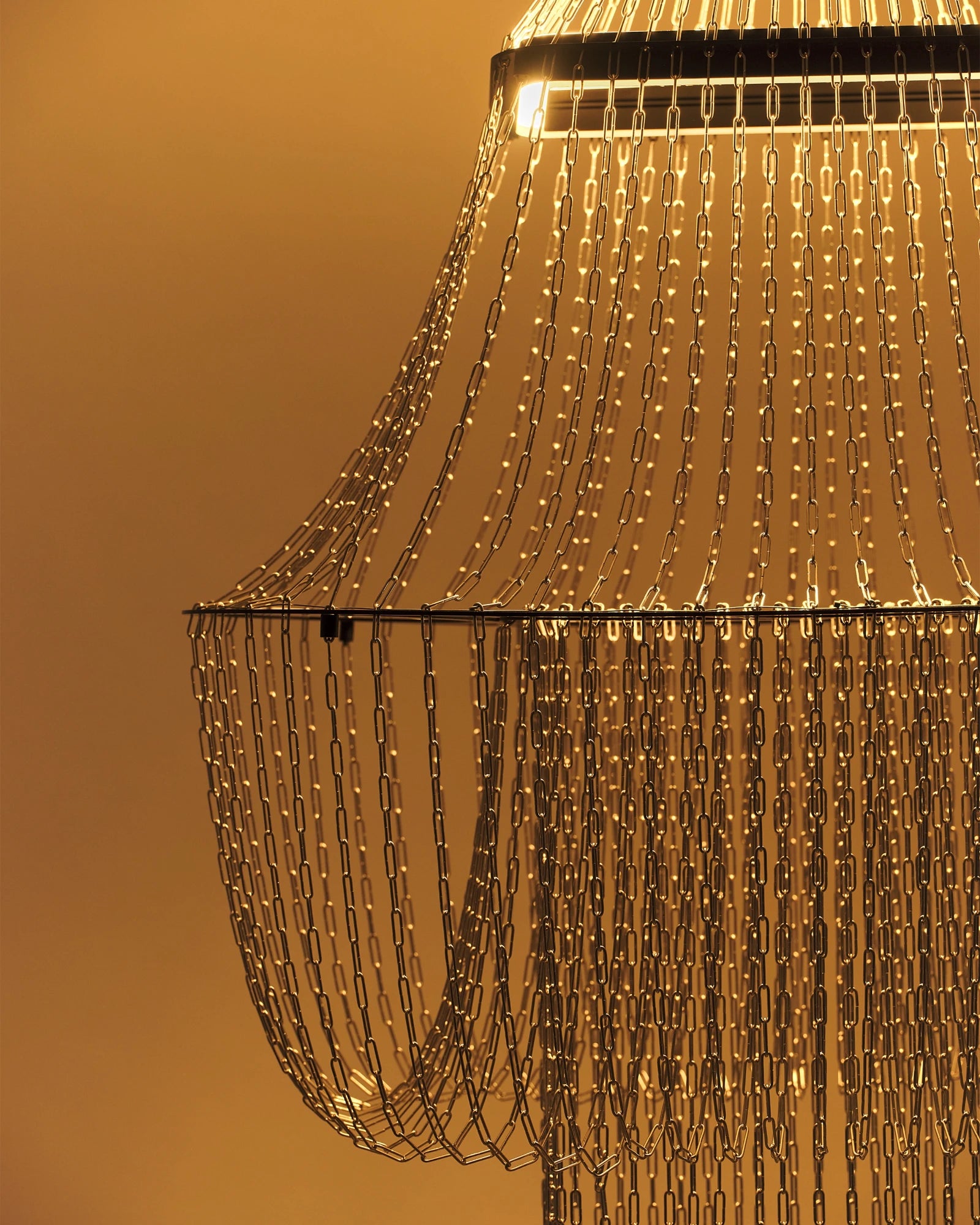 La Lampe C Chandelier