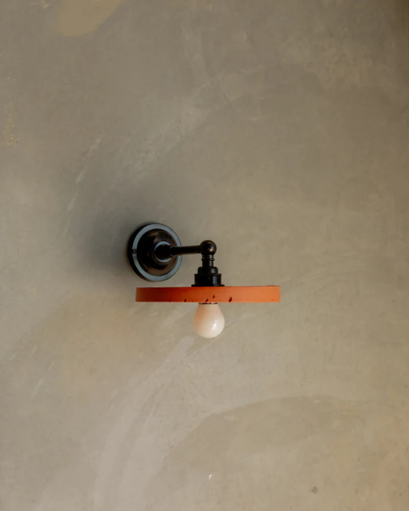 Loman Straight Arm Wall Light