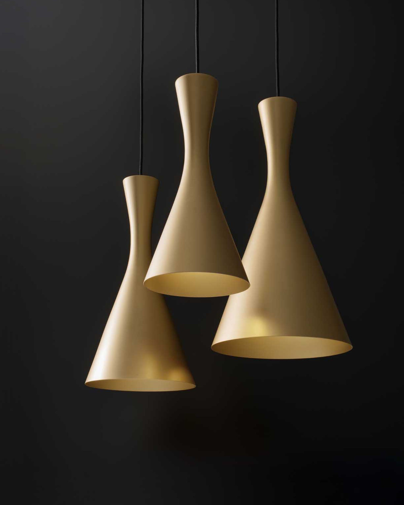 Longuette Pendant Light