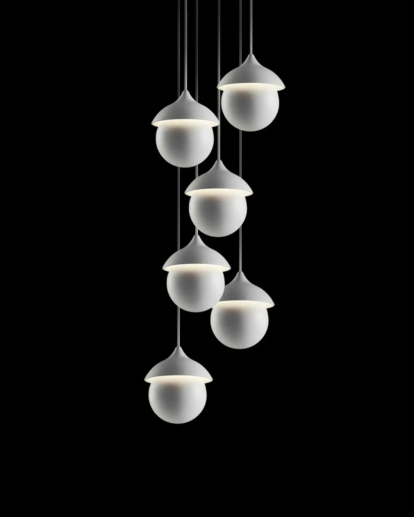 Lustri L9 Pendant Light