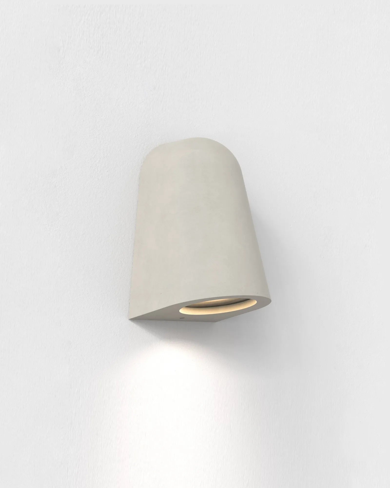 Mast Concrete Wall Light