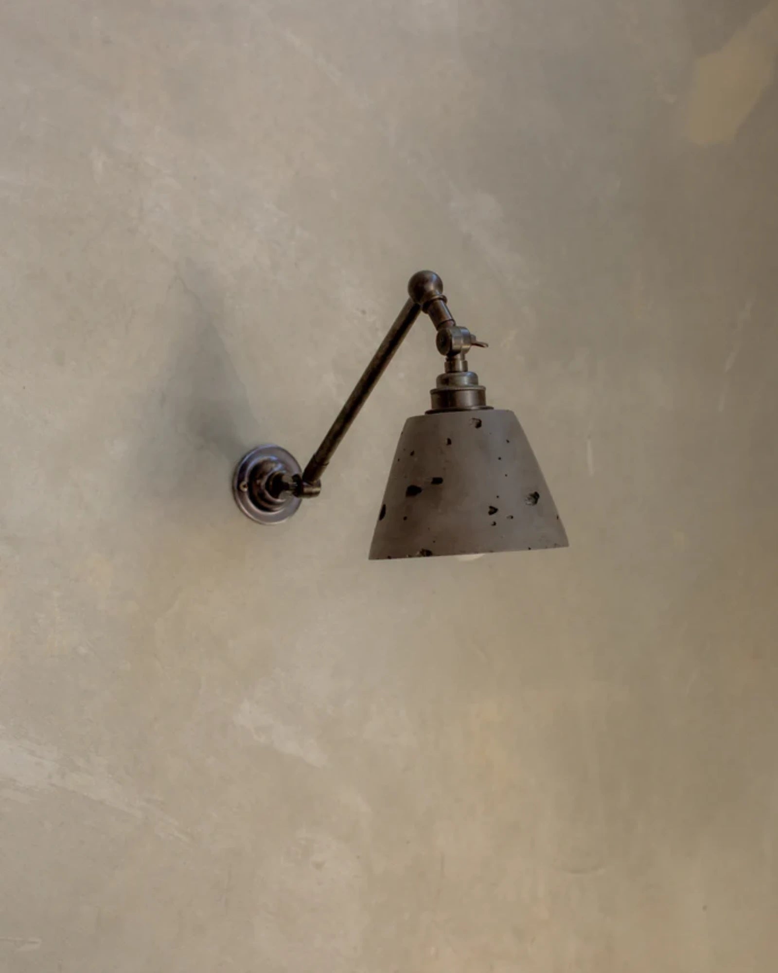 Mod Arm Wall Light