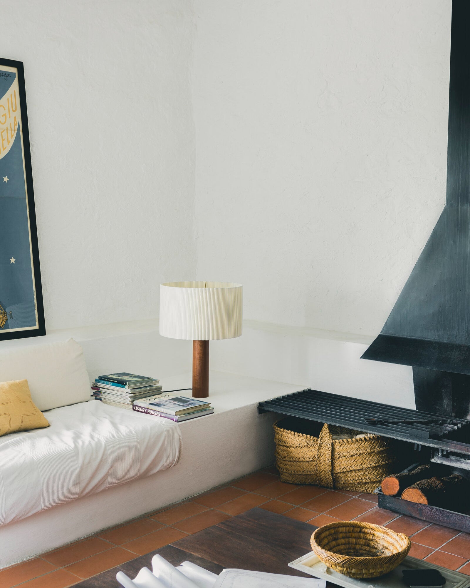 Moragas Table Lamp