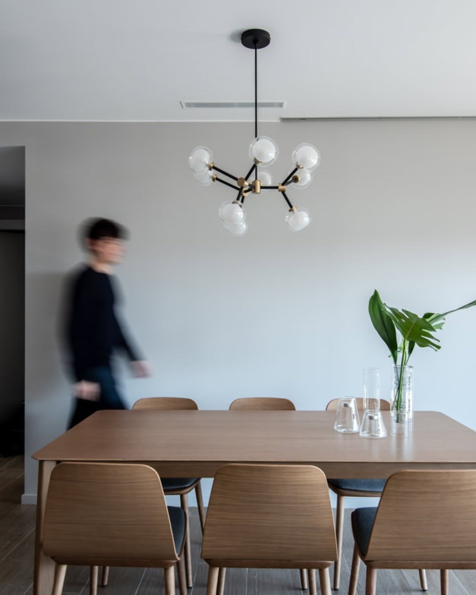 Nabila 9lt Pendant Light