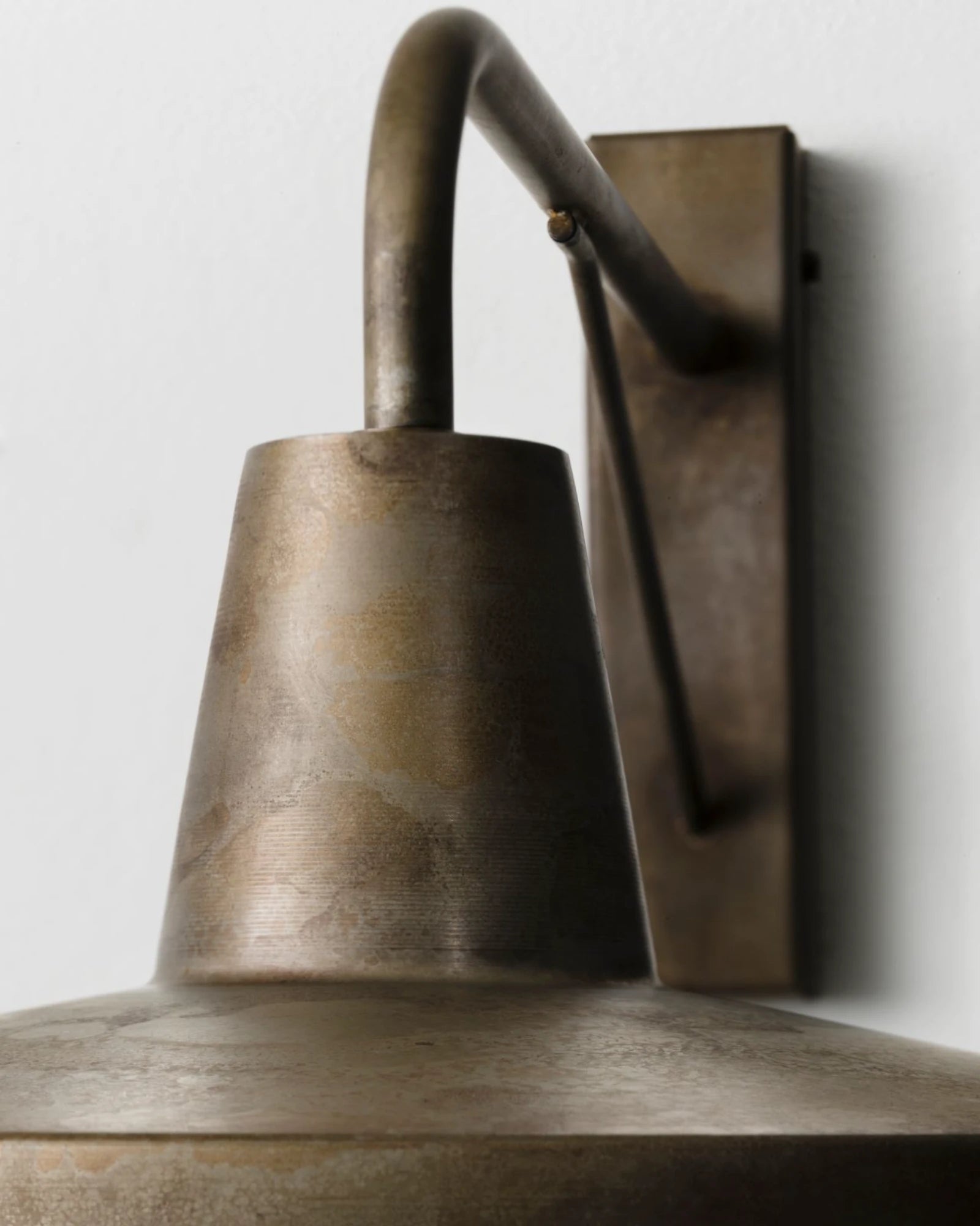 Officina Wall Light