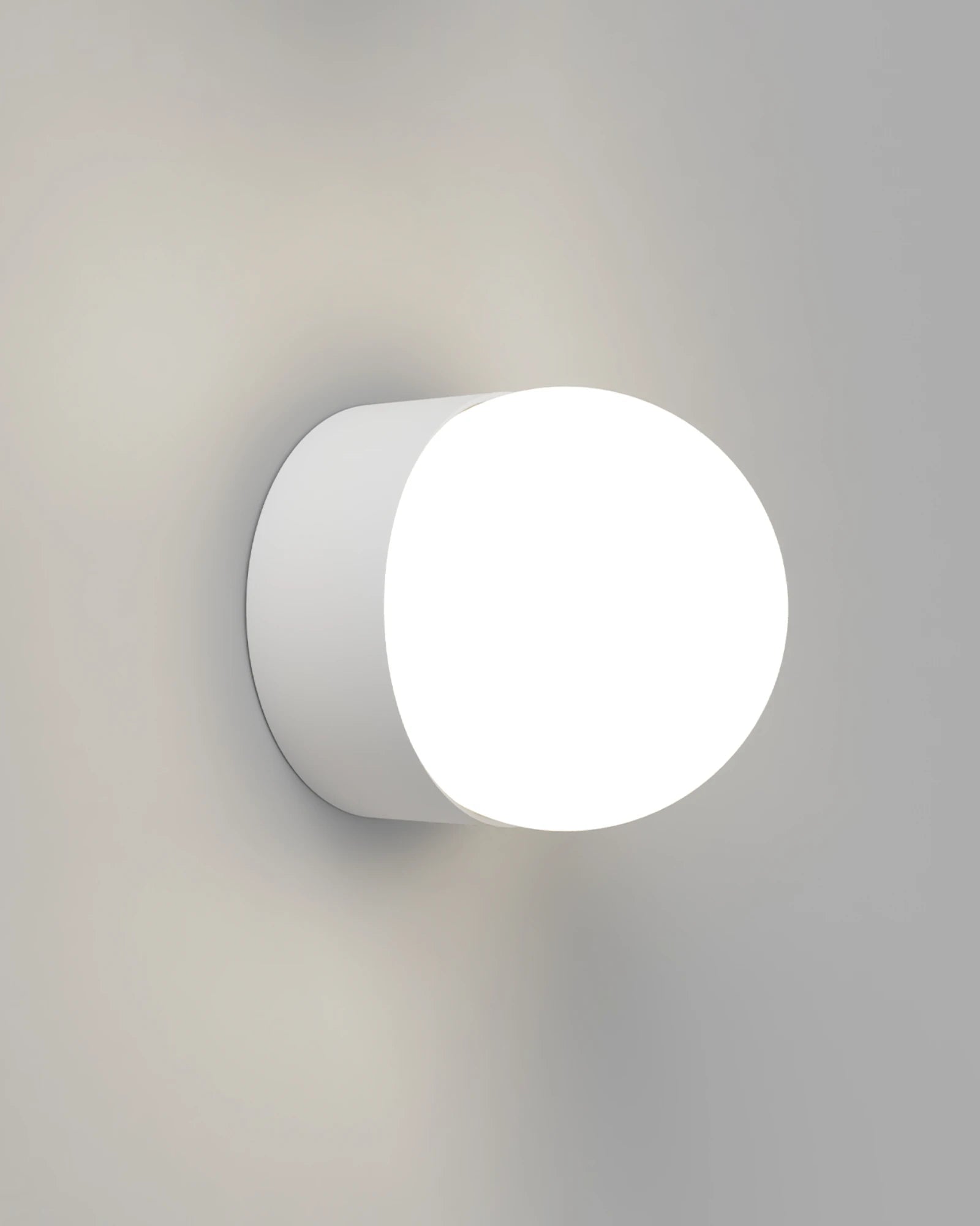 Orb Sur Wall Light