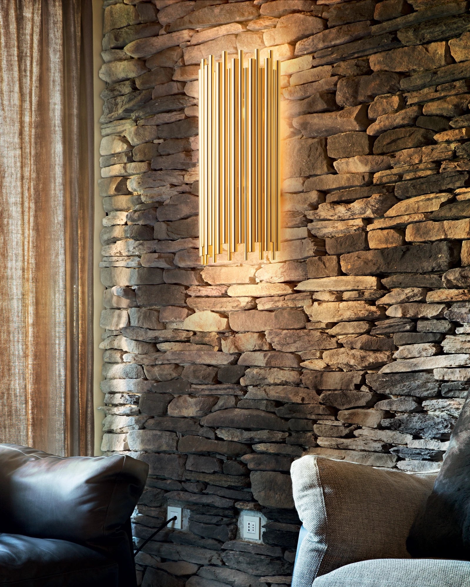 Pan Wall Light