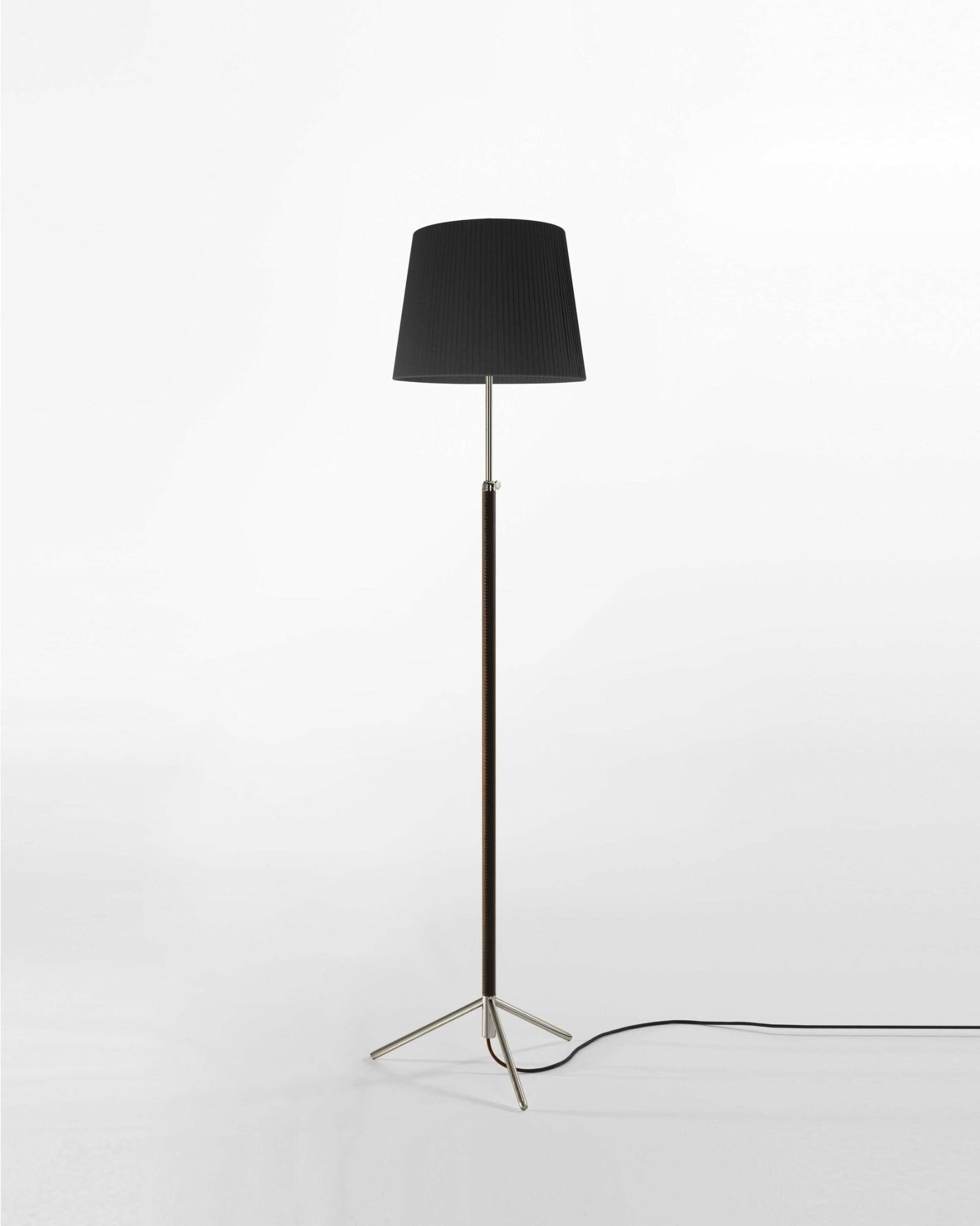 Pie de Salon Floor Lamp