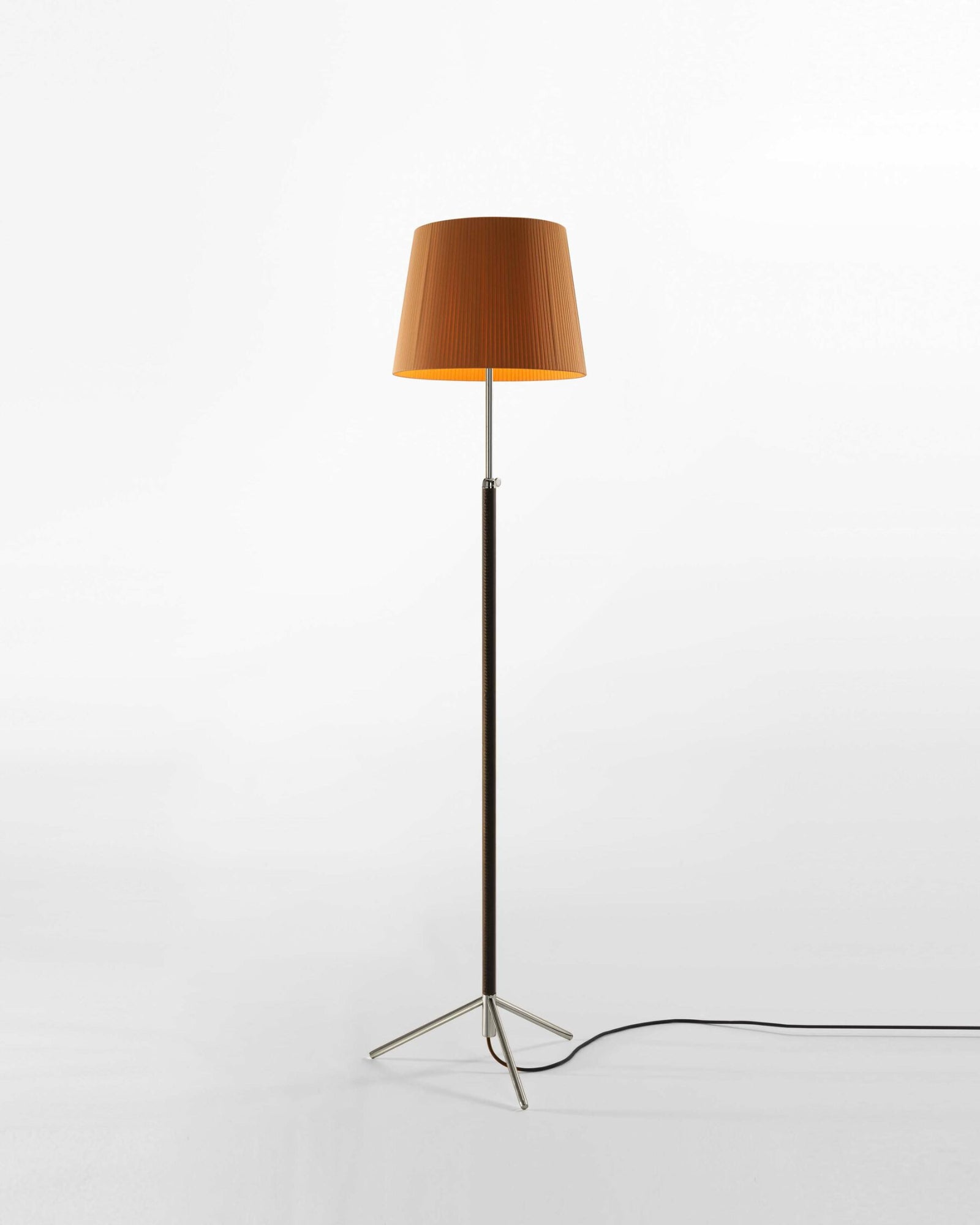 Pie de Salon Floor Lamp
