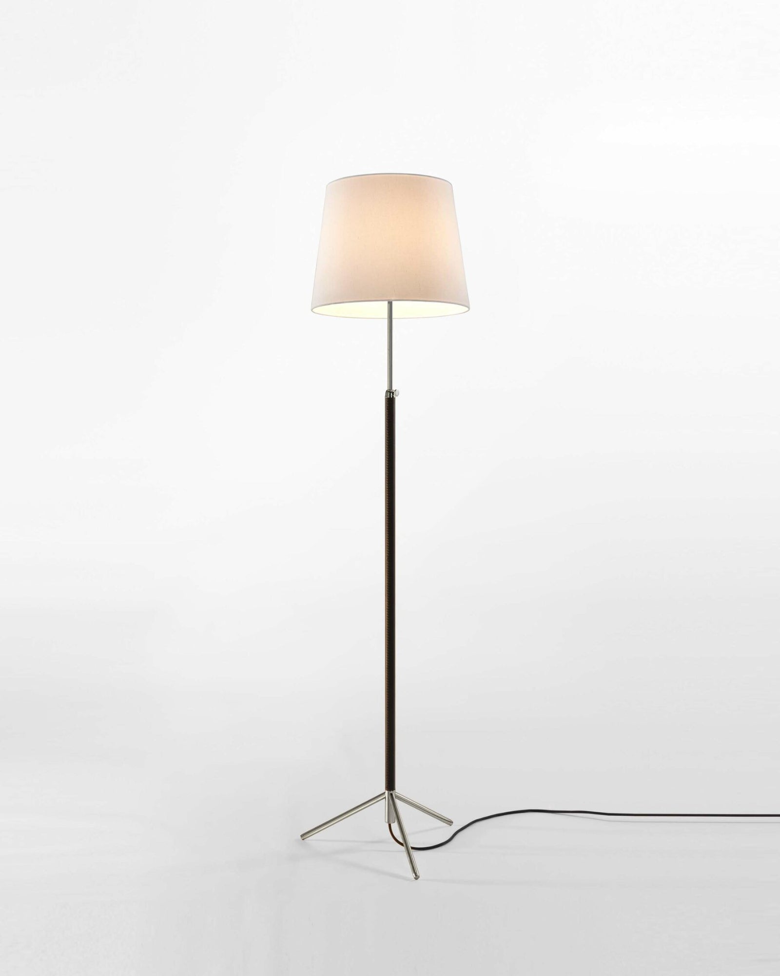 Pie de Salon Floor Lamp