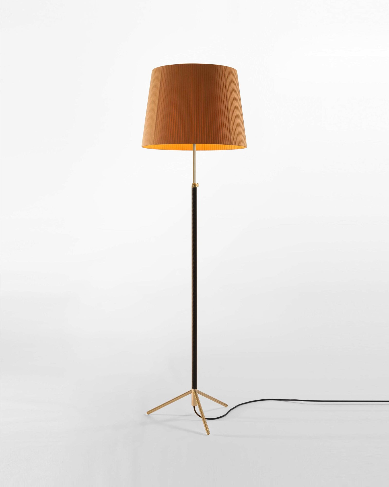 Pie de Salon Floor Lamp