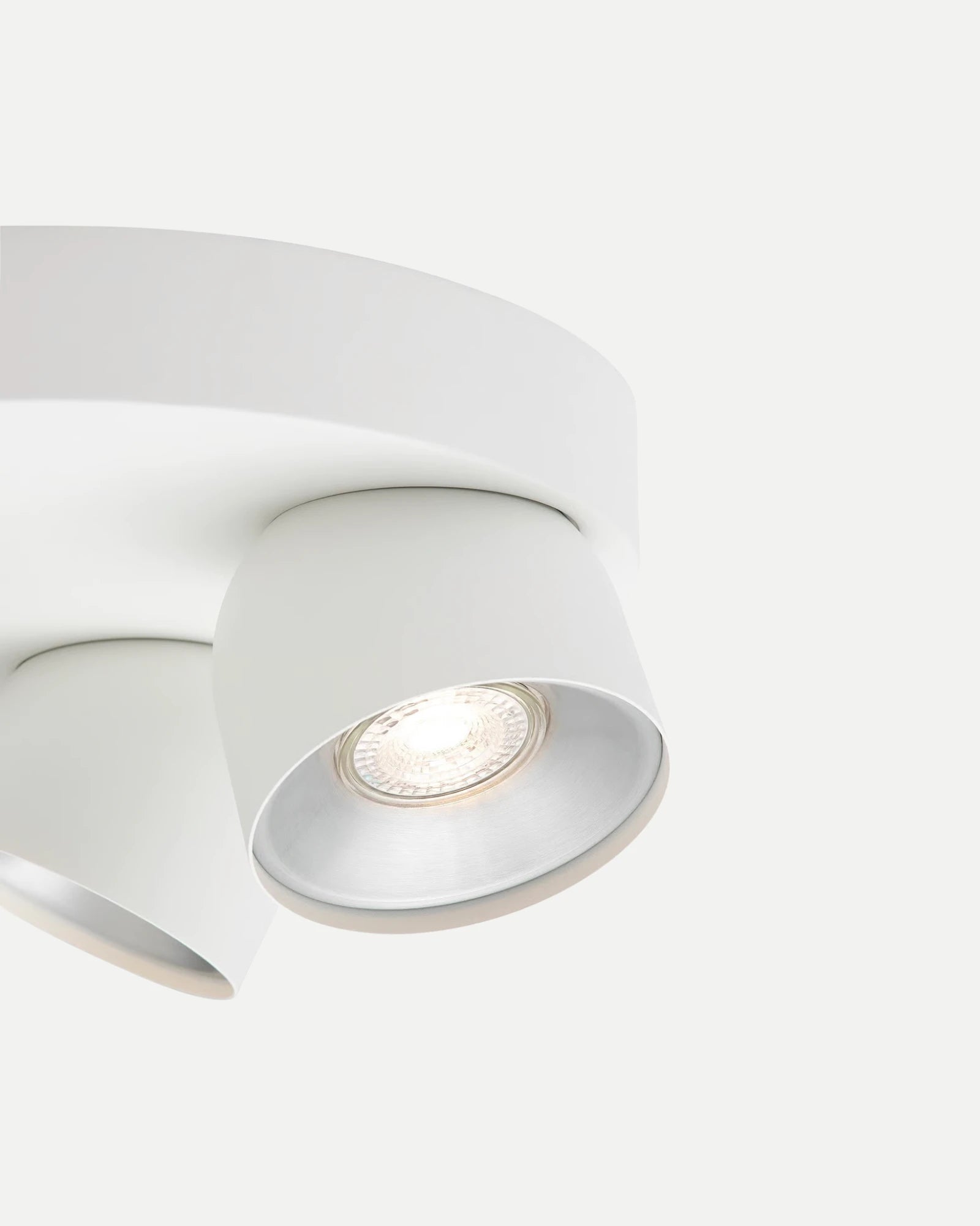 Pitcher 3lt Spotlight