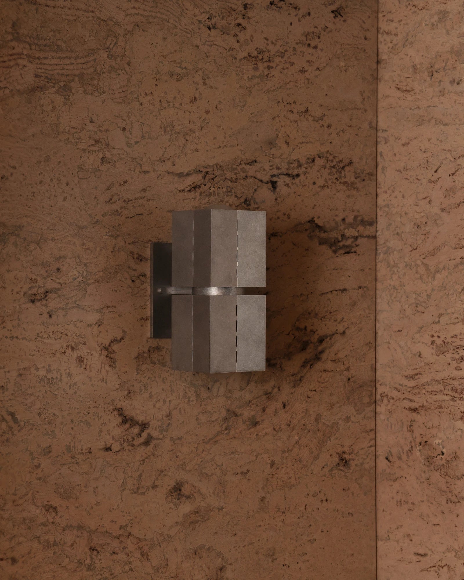 Polaris Wall Light