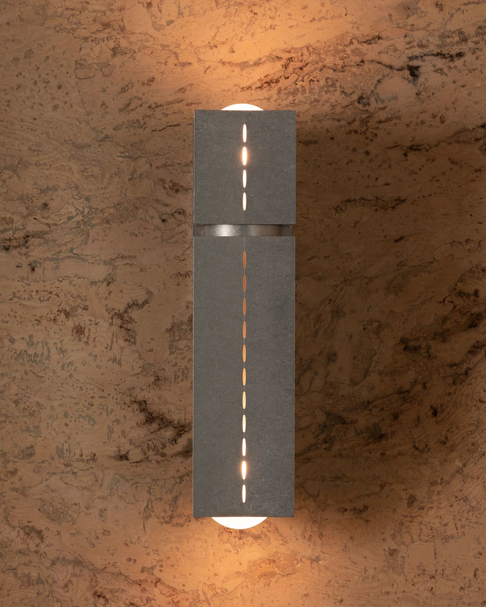 Polaris Wall Light