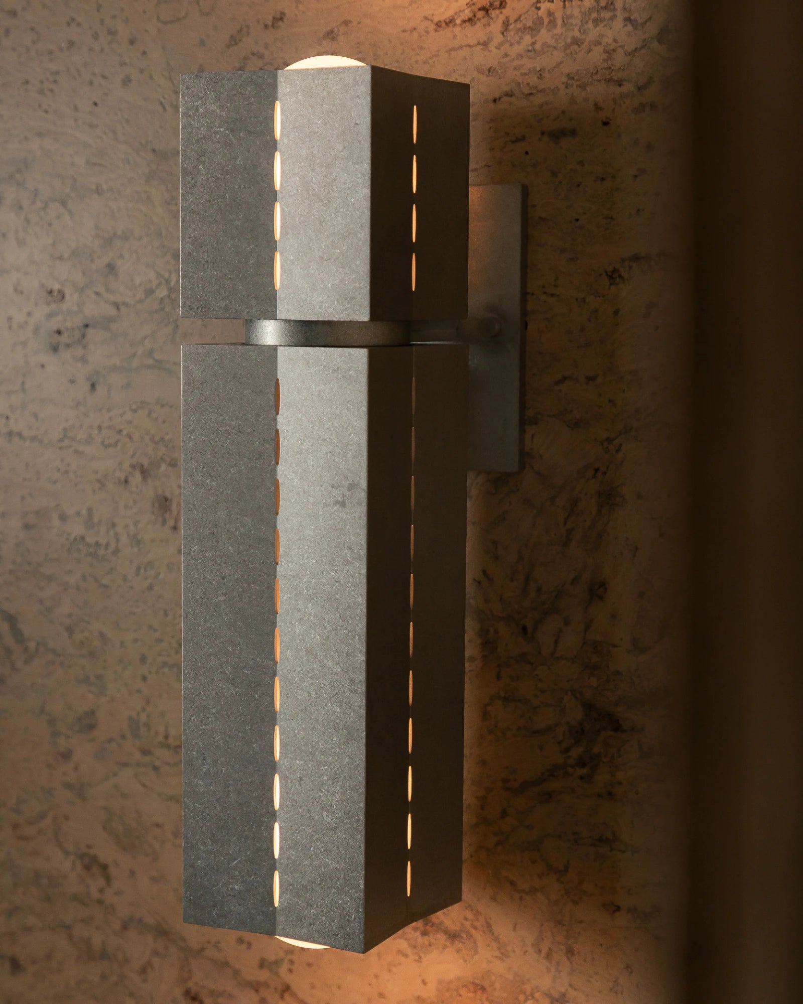 Polaris Wall Light