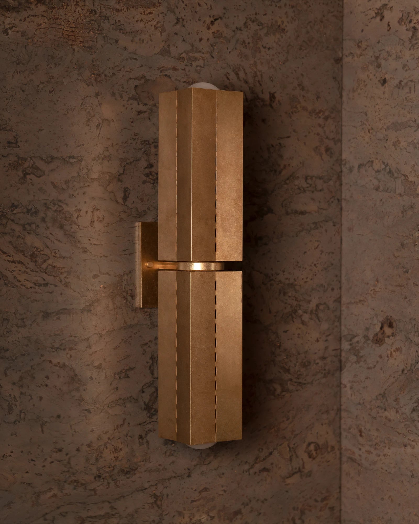 Polaris Wall Light