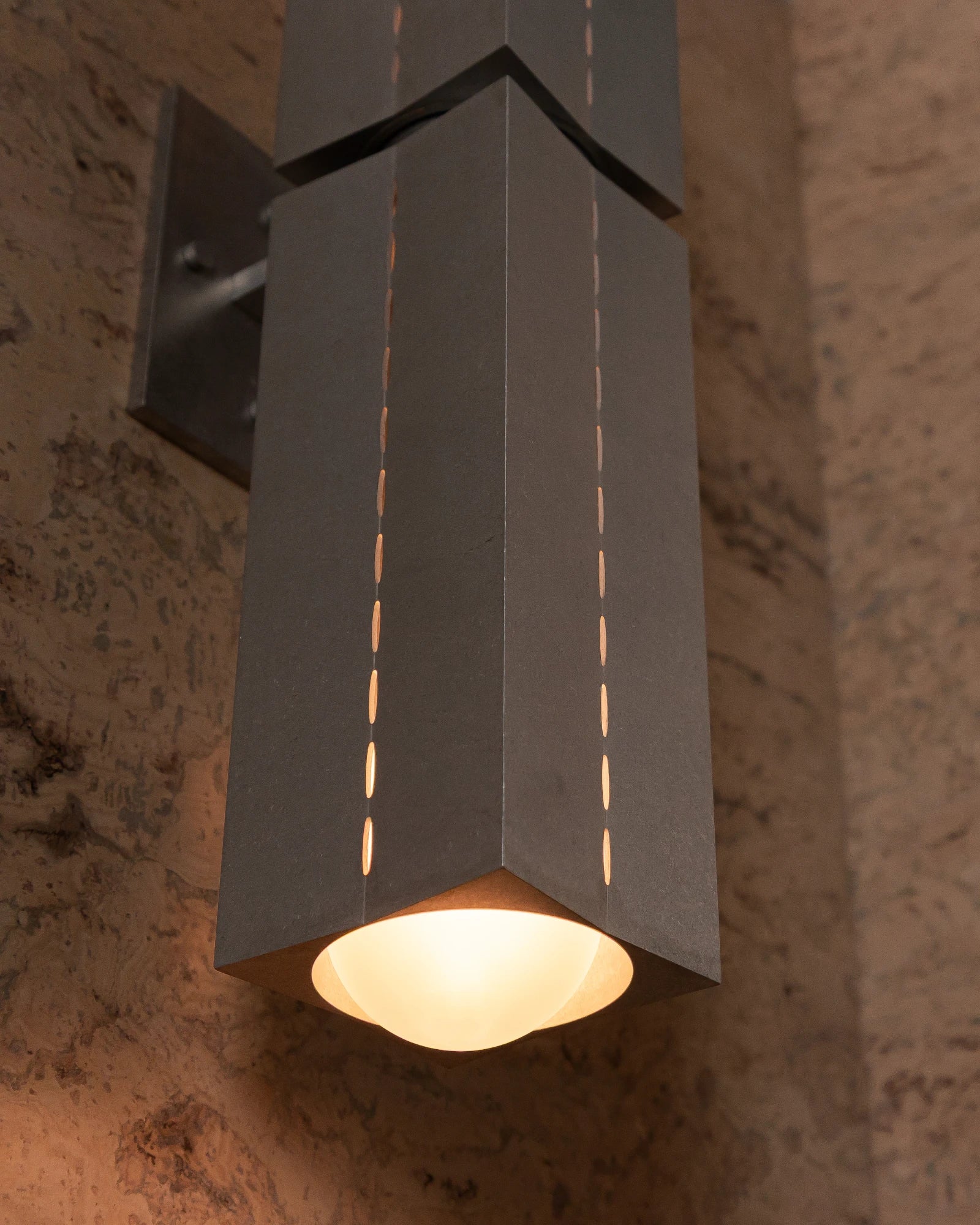 Polaris Wall Light