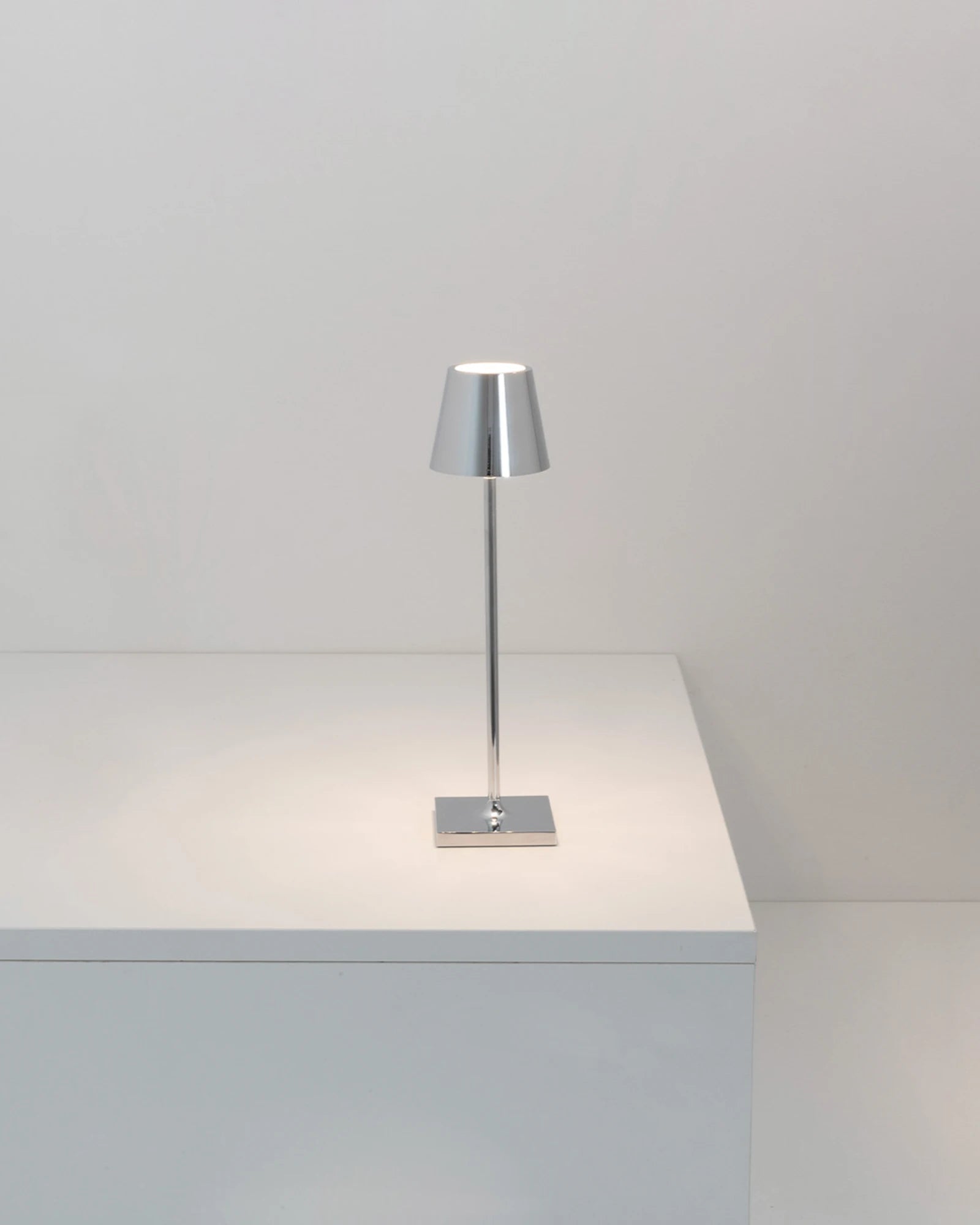 Poldina Micro Metallic Table Lamp