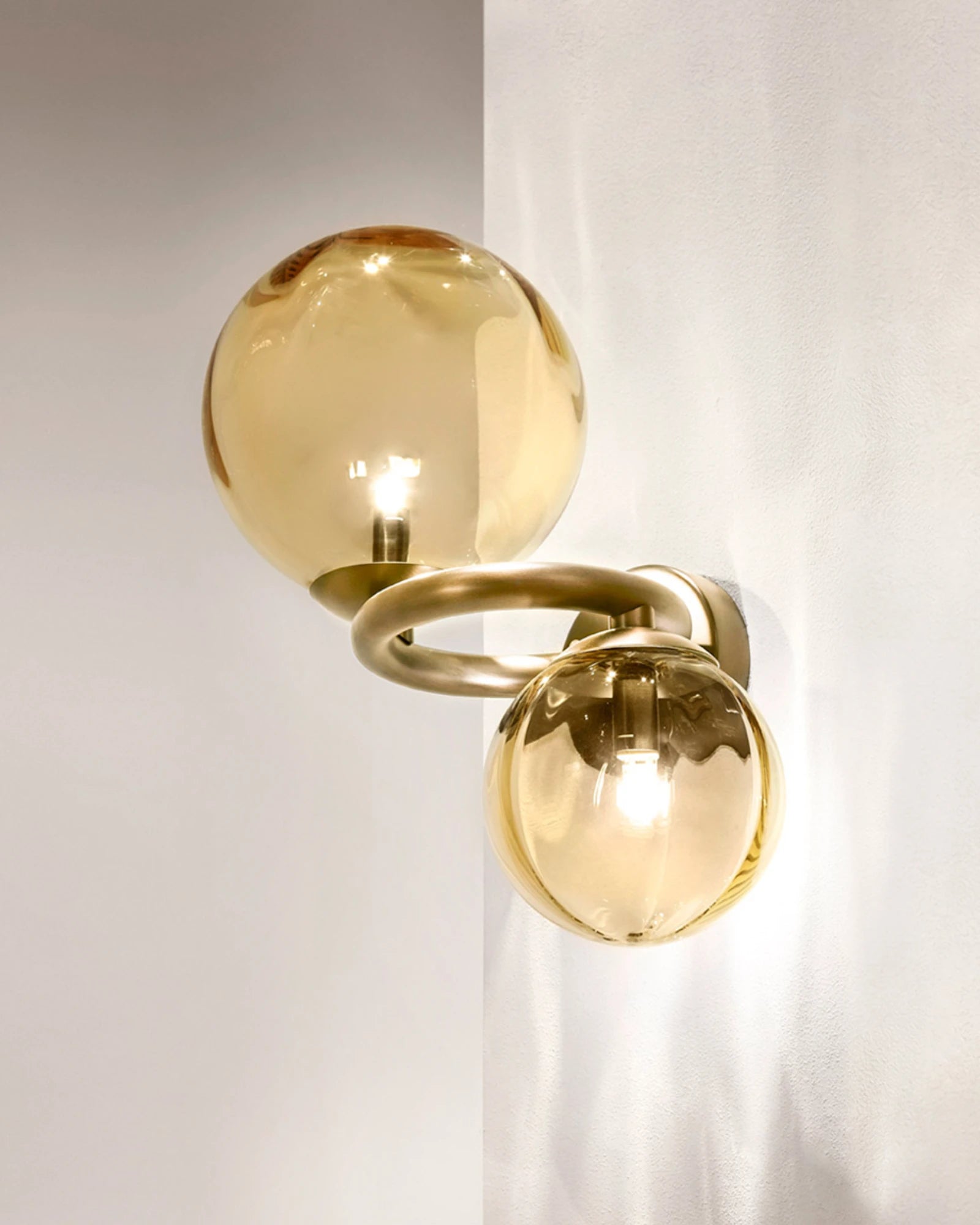 Puppet Ring Wall Light