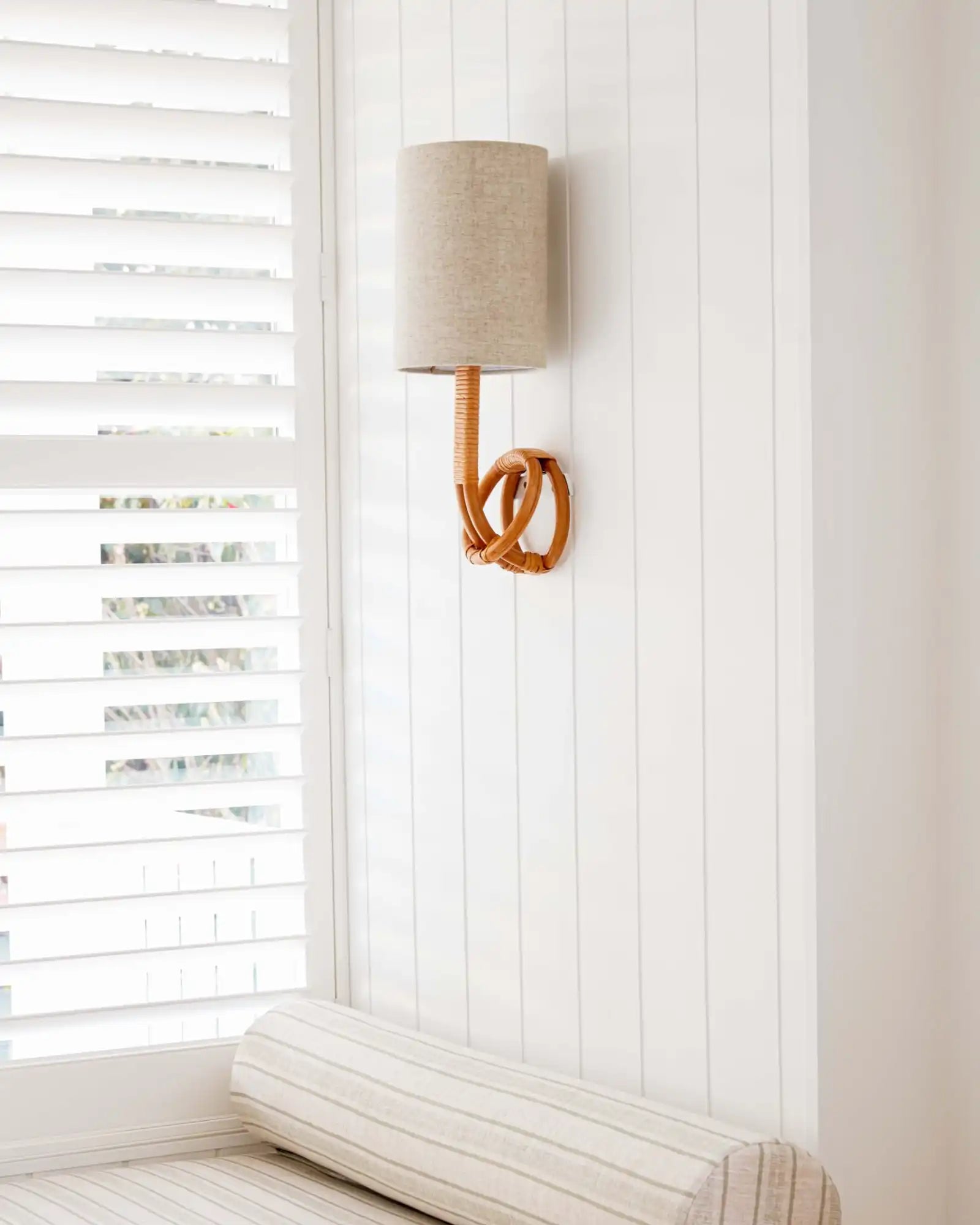 Rio Wall Light