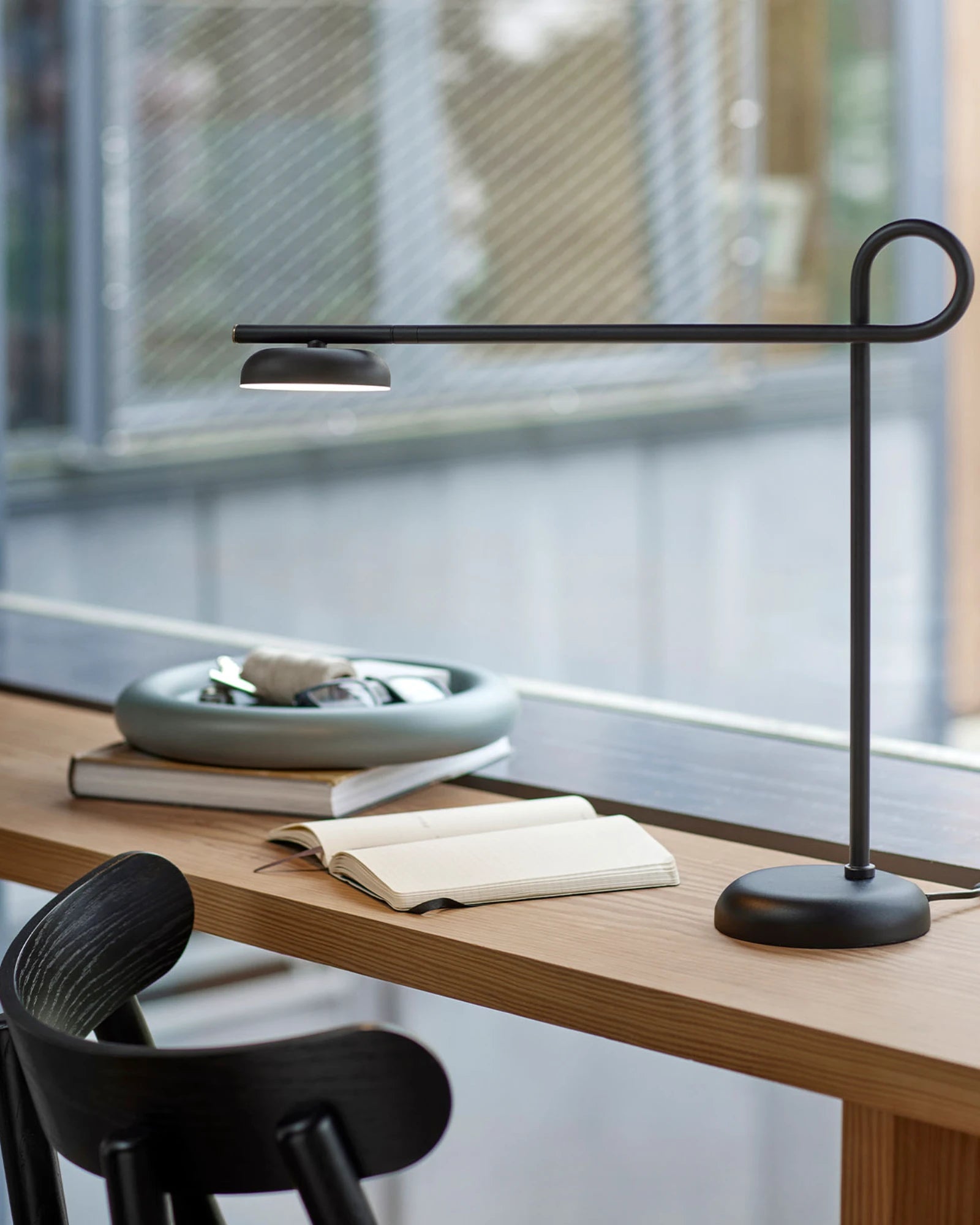 Salto Table Lamp