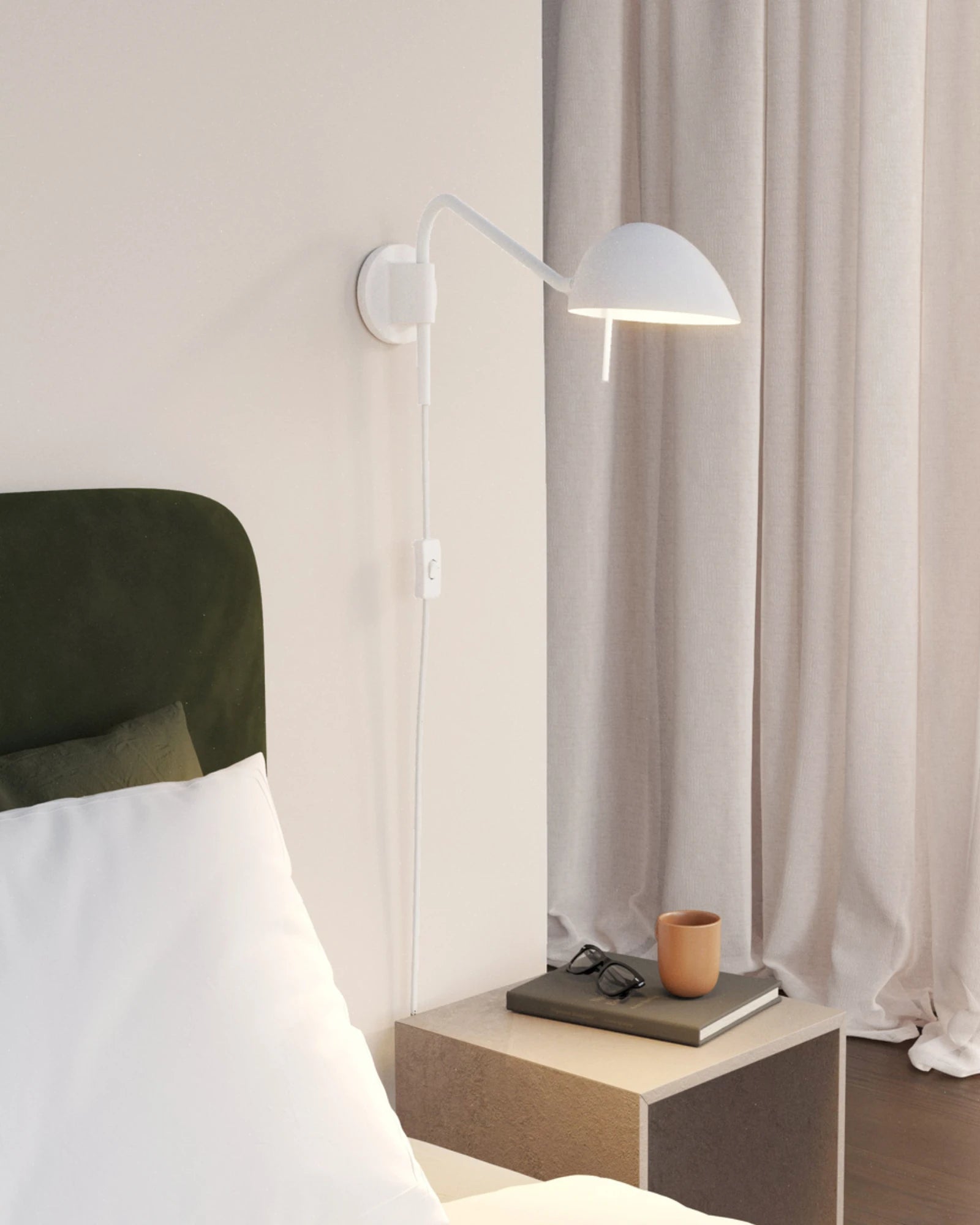 Serge Plugin Wall Light