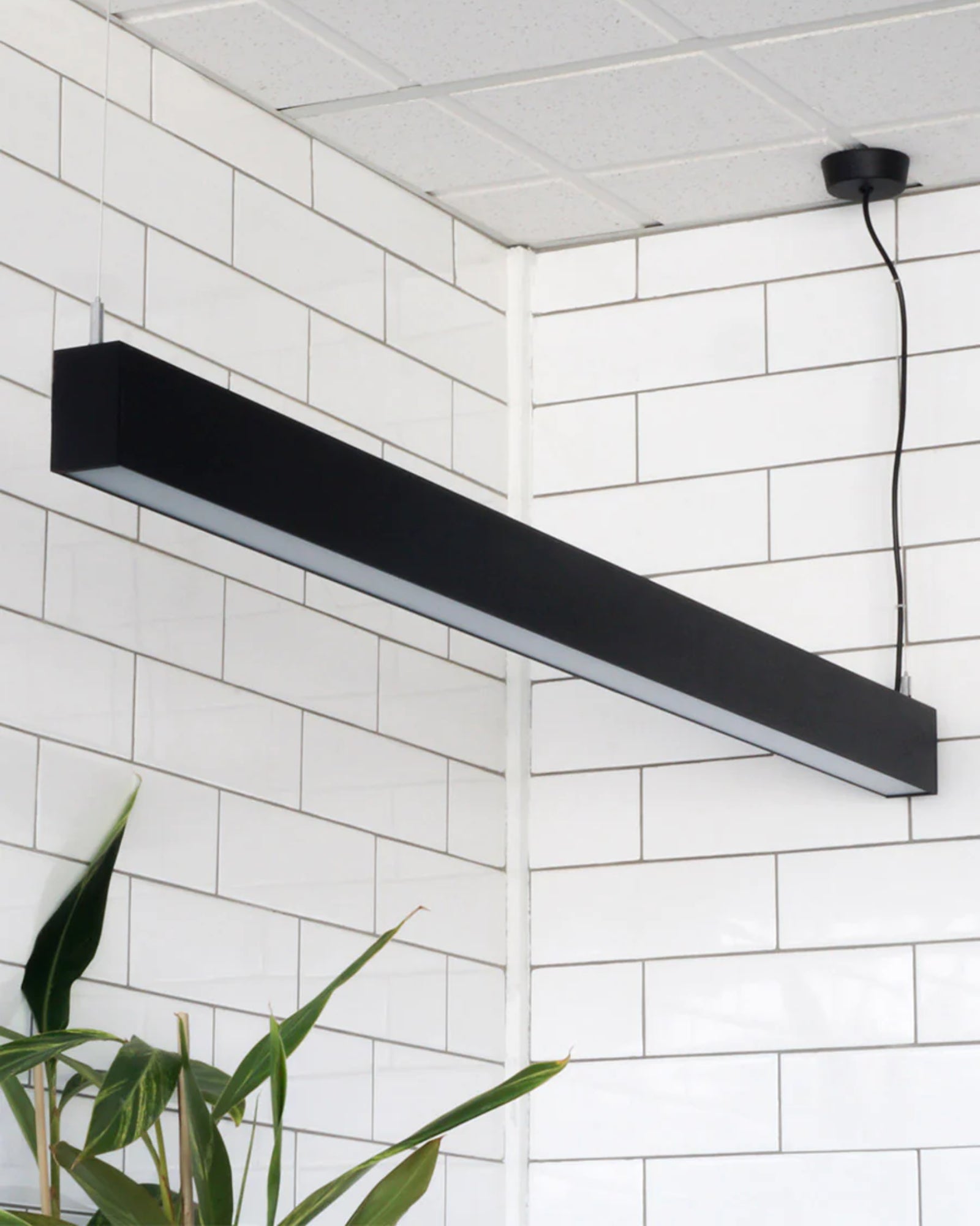 Slik Linear Pendant Light