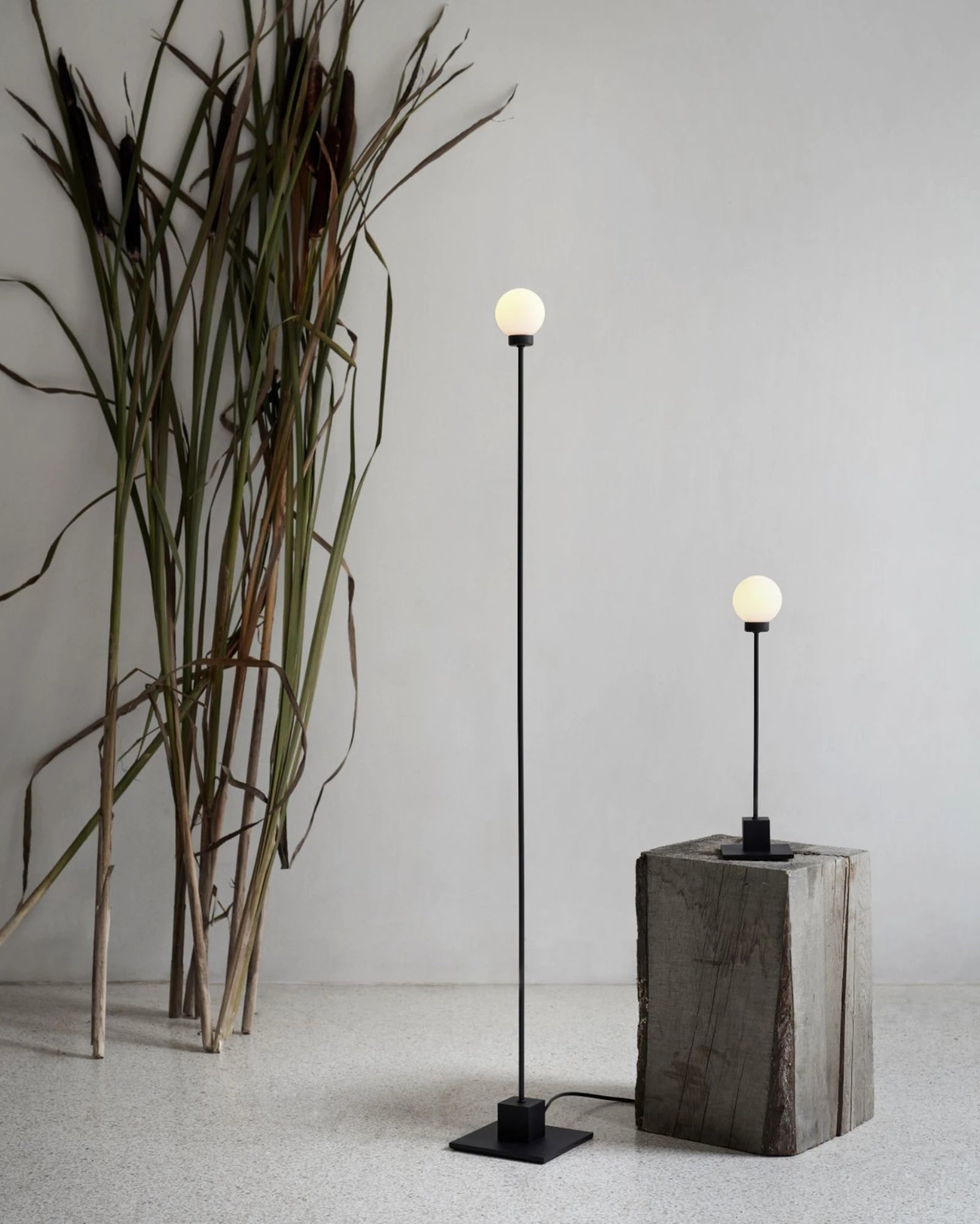 Snowball Floor Lamp
