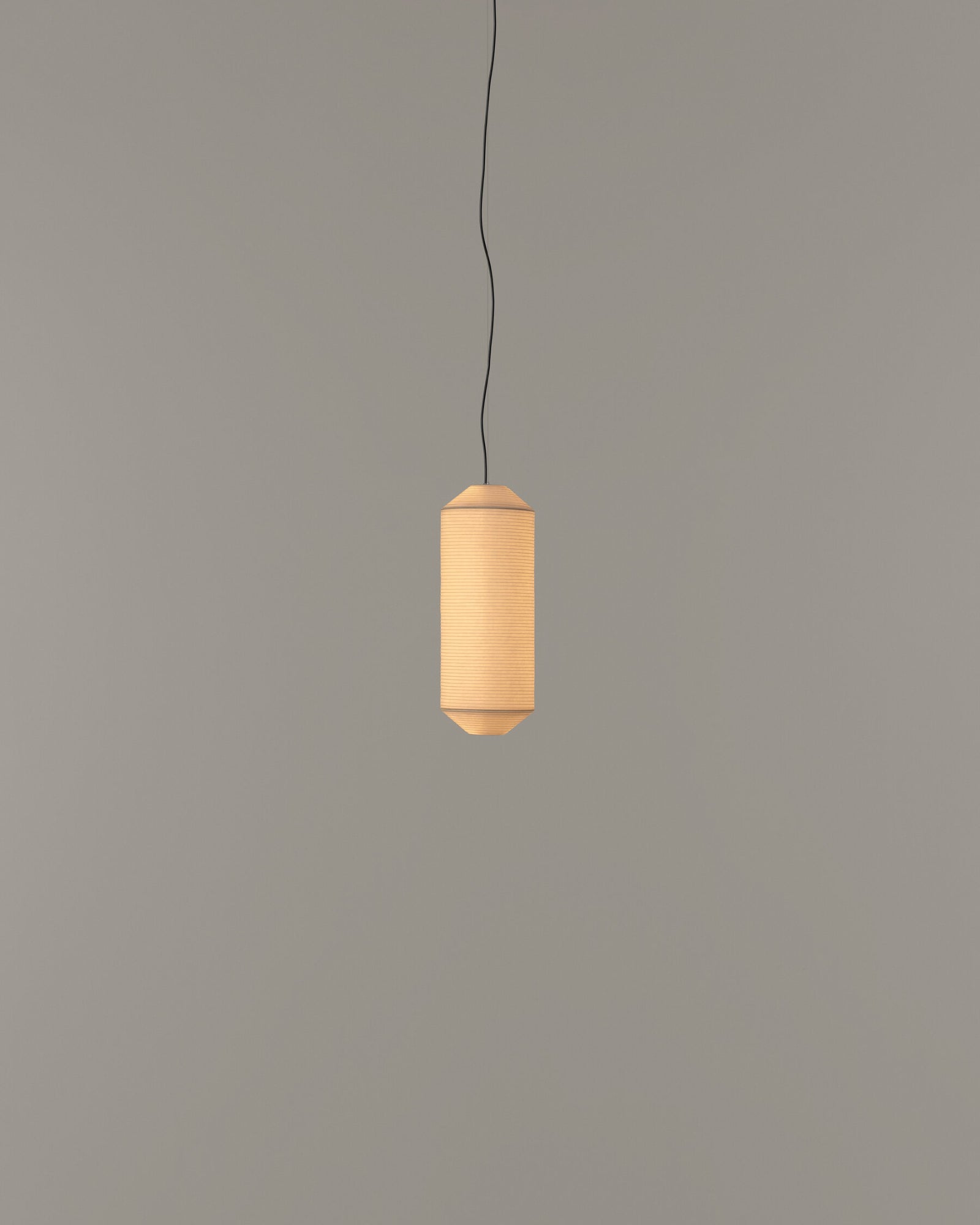 Tekiò Vertical Pendant Light