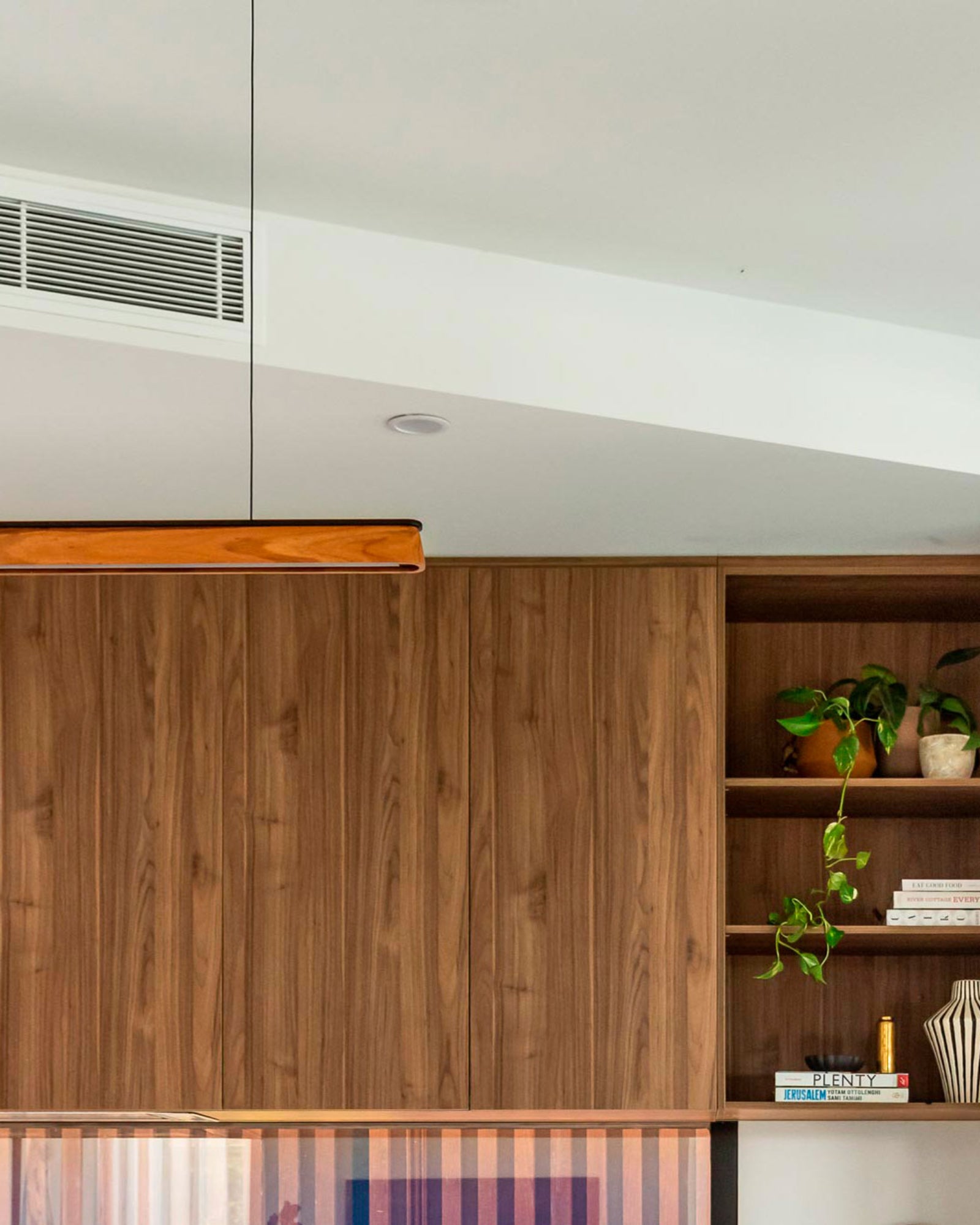 Tenn Up Pendant light