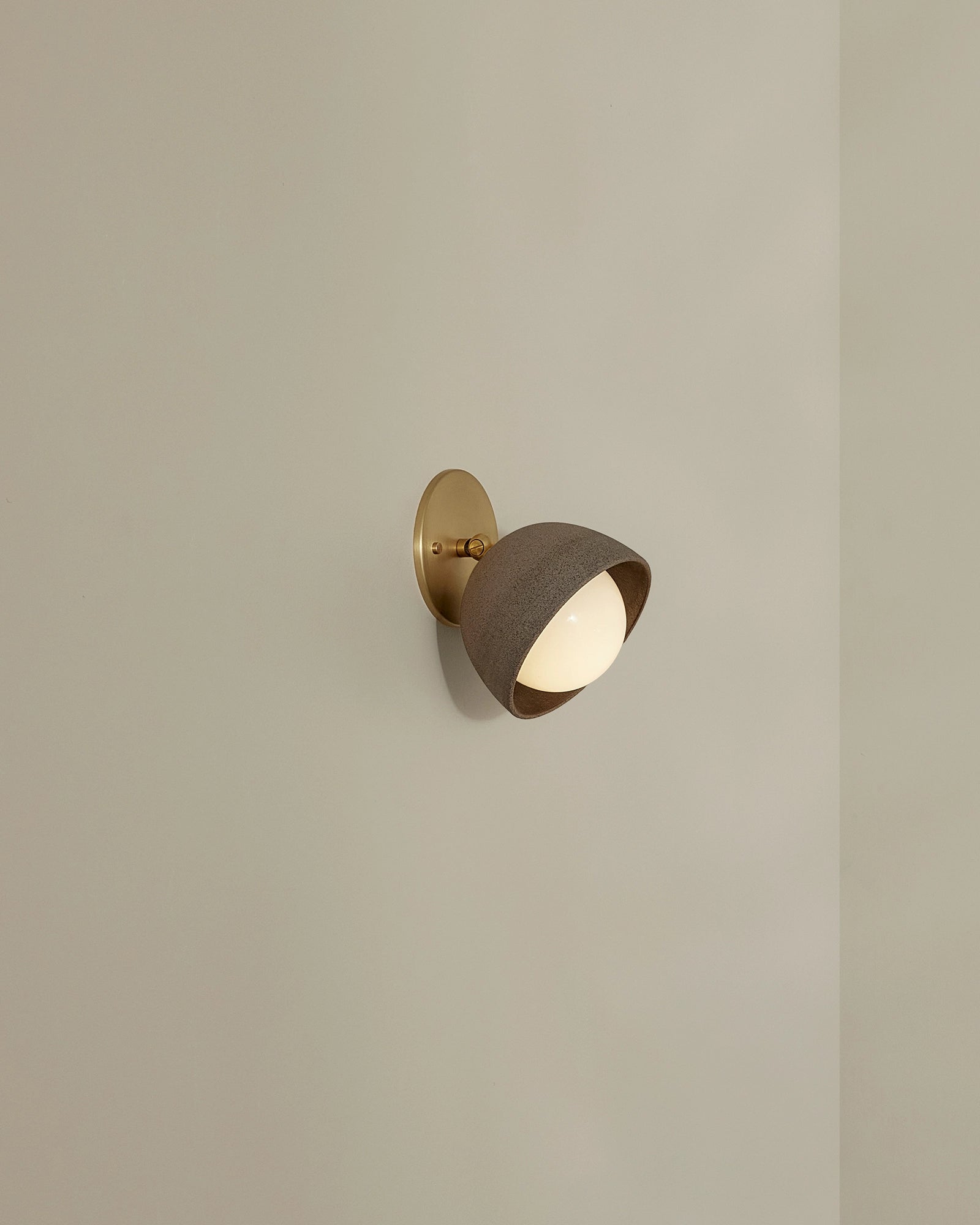 Terra 0 Wall Light