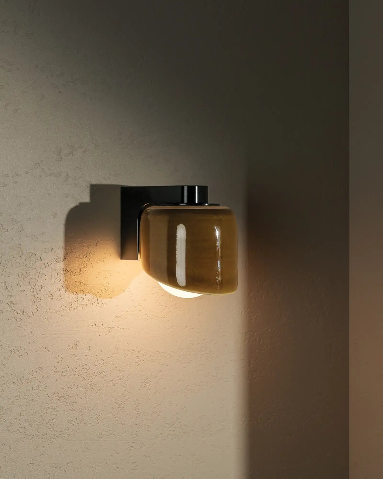 Terra 0.5 Wall Light