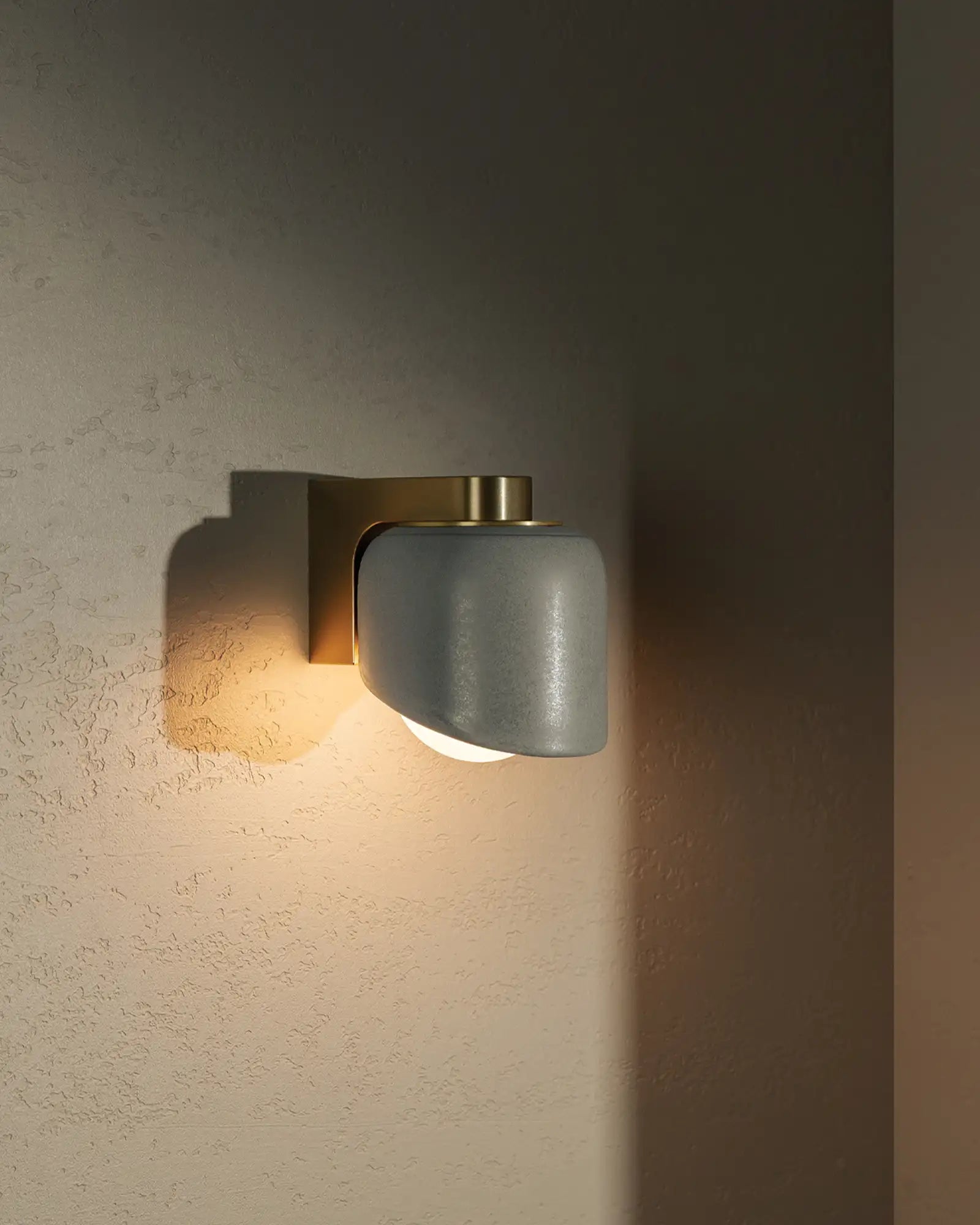 Terra 0.5 Wall Light