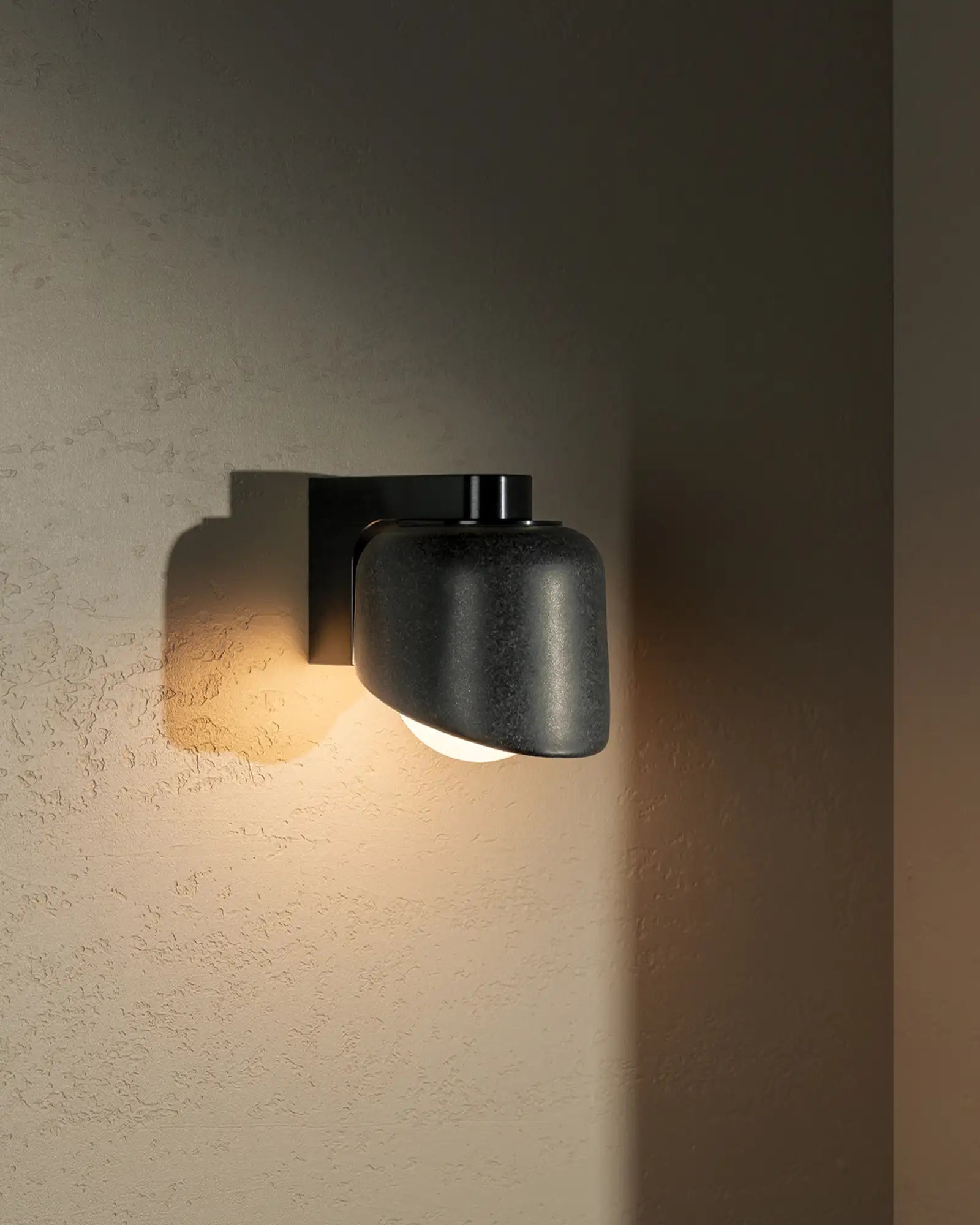 Terra 0.5 Wall Light