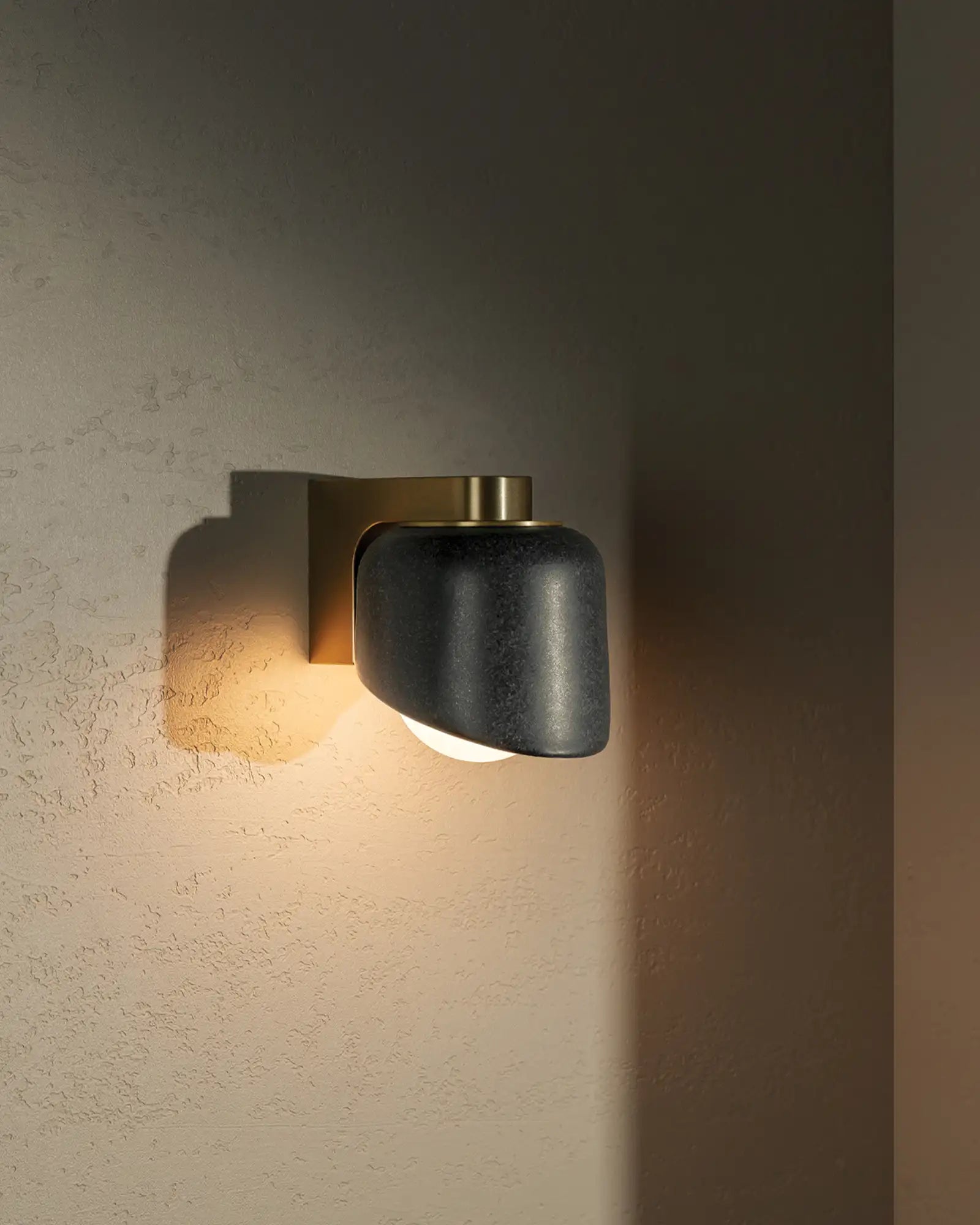 Terra 0.5 Wall Light