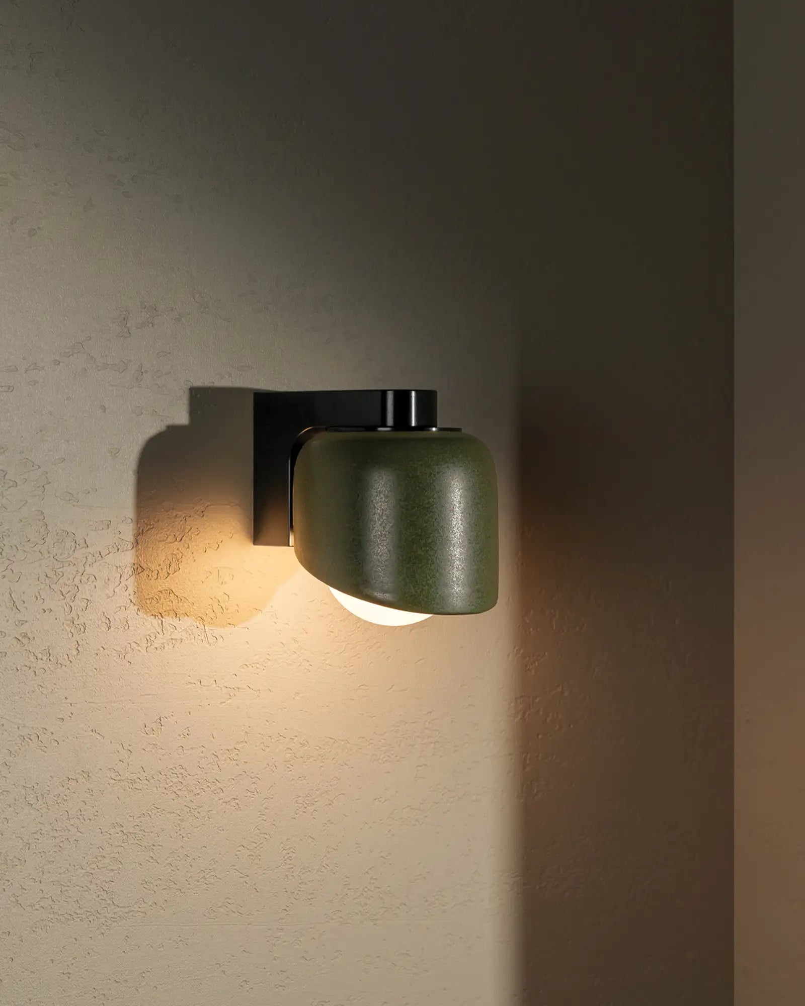 Terra 0.5 Wall Light