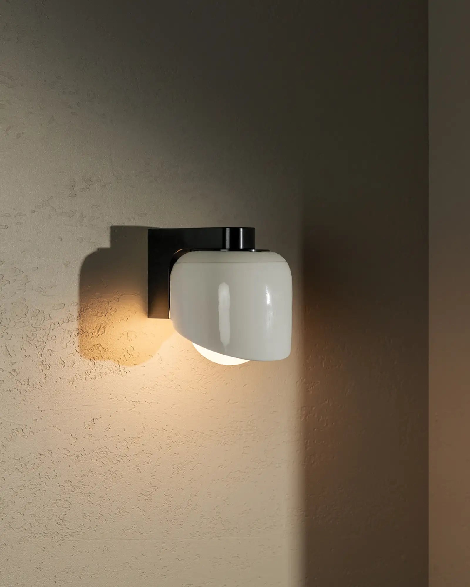 Terra 0.5 Wall Light