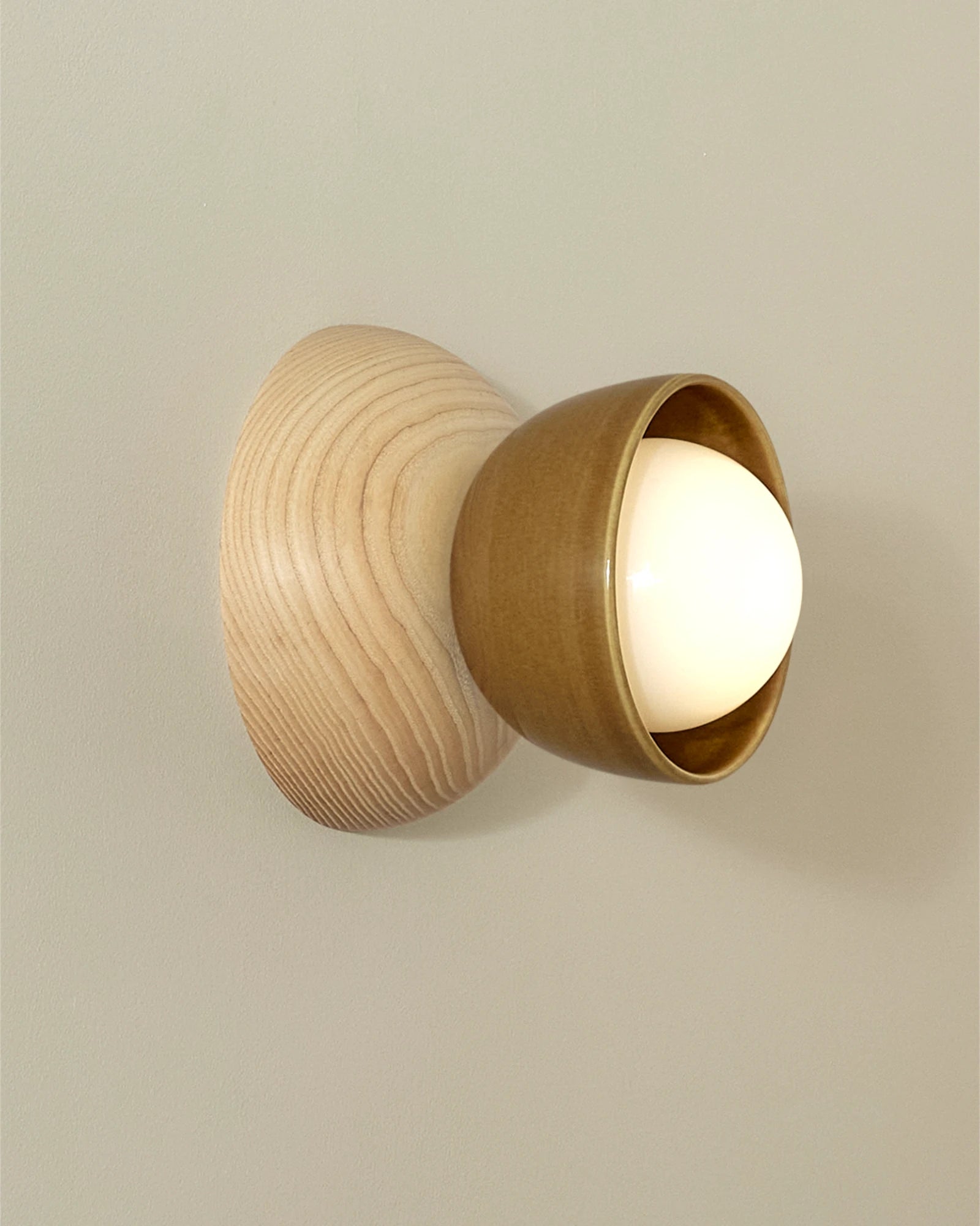 Terra 00 Wall Light