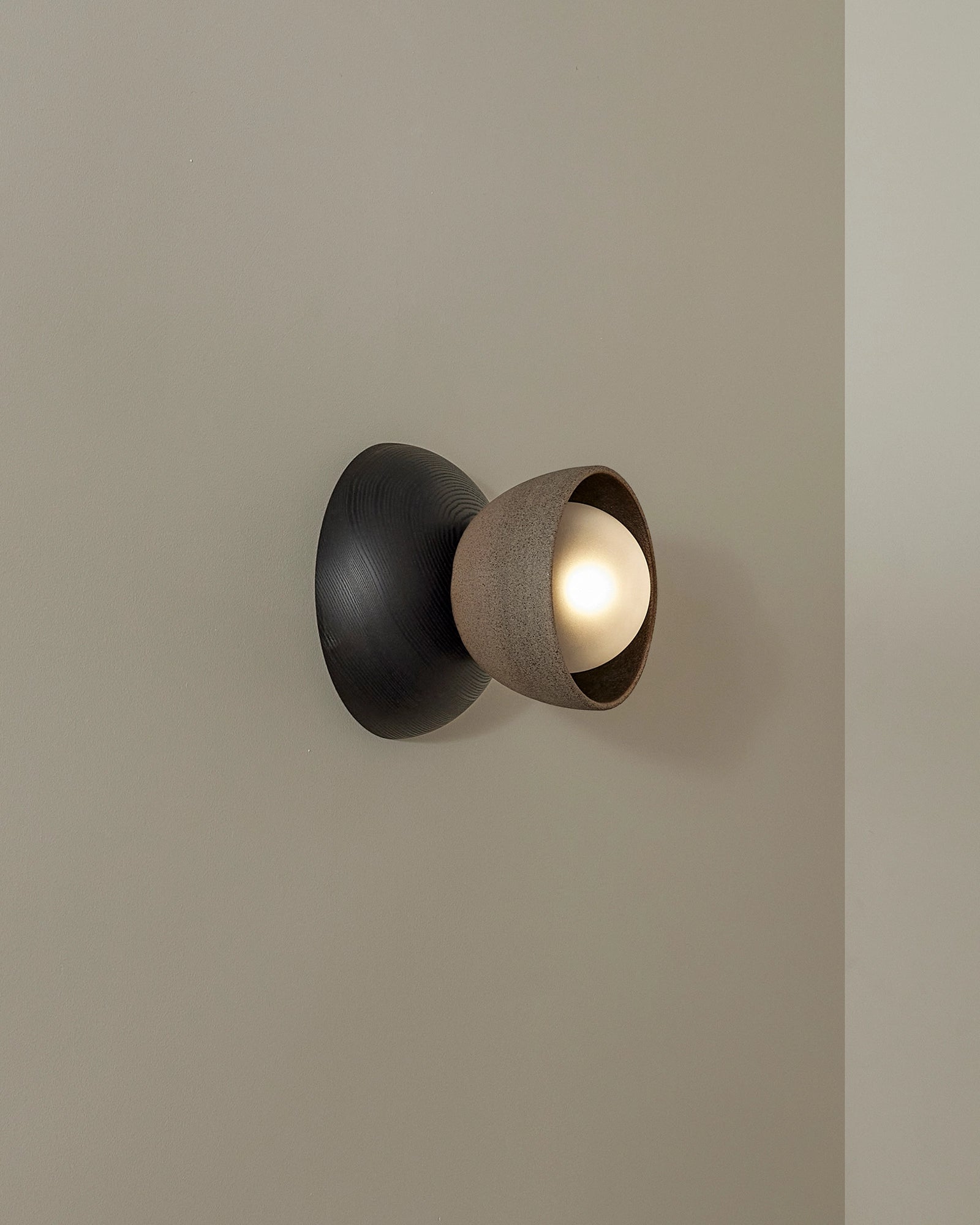 Terra 00 Wall Light