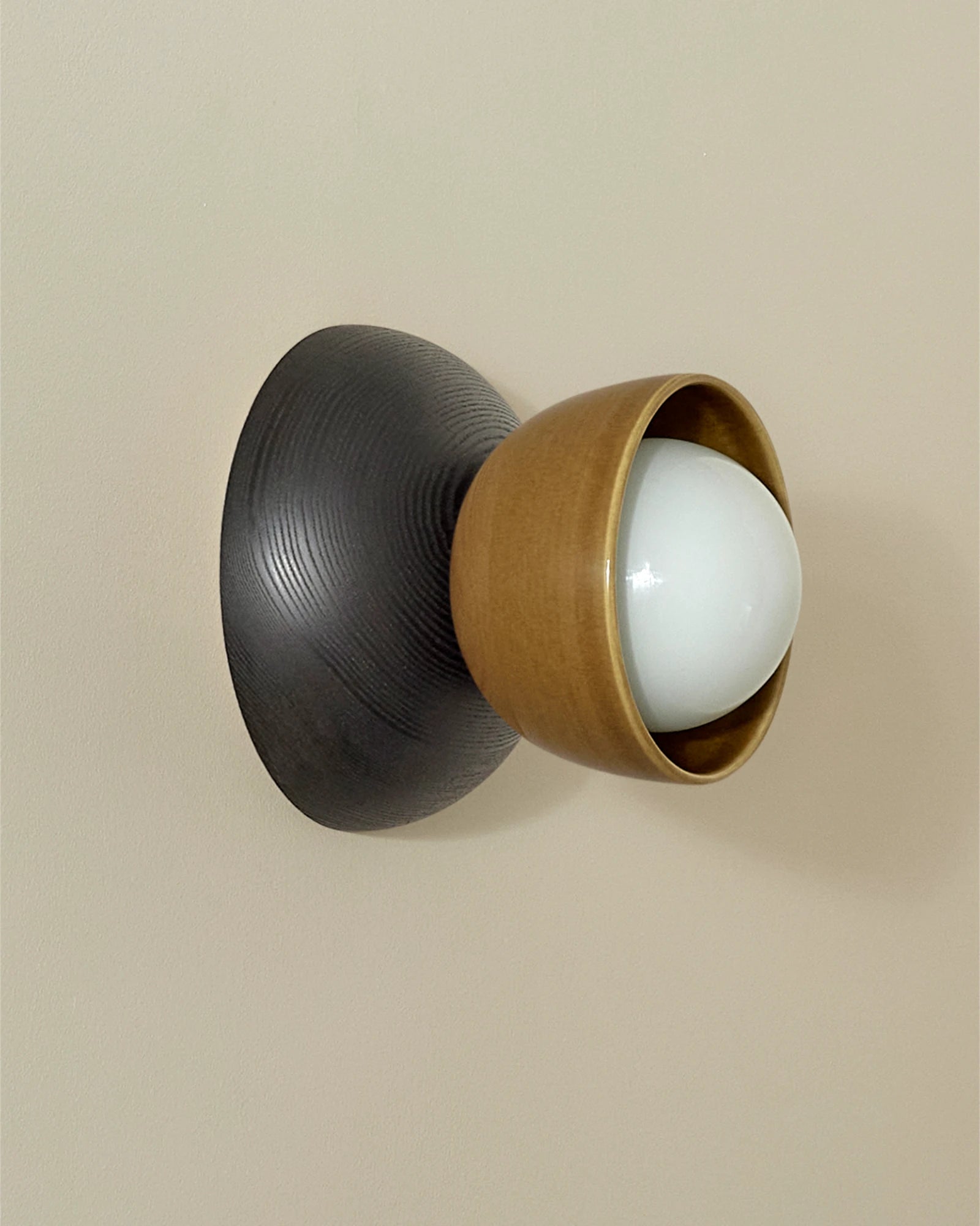 Terra 00 Wall Light