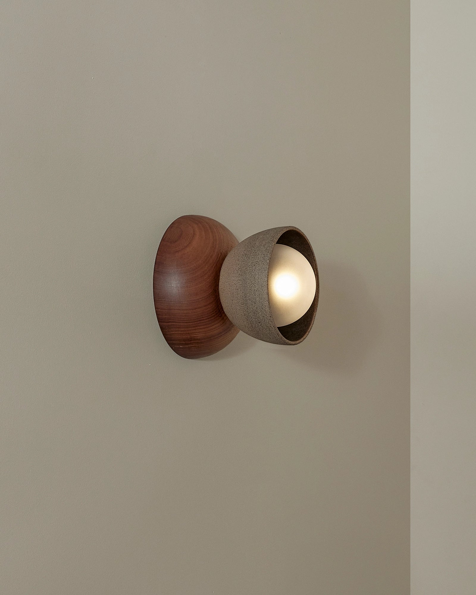 Terra 00 Wall Light