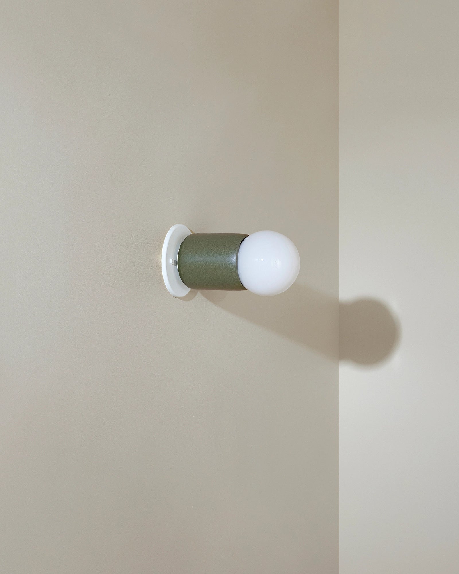 Terra 1 Wall Light