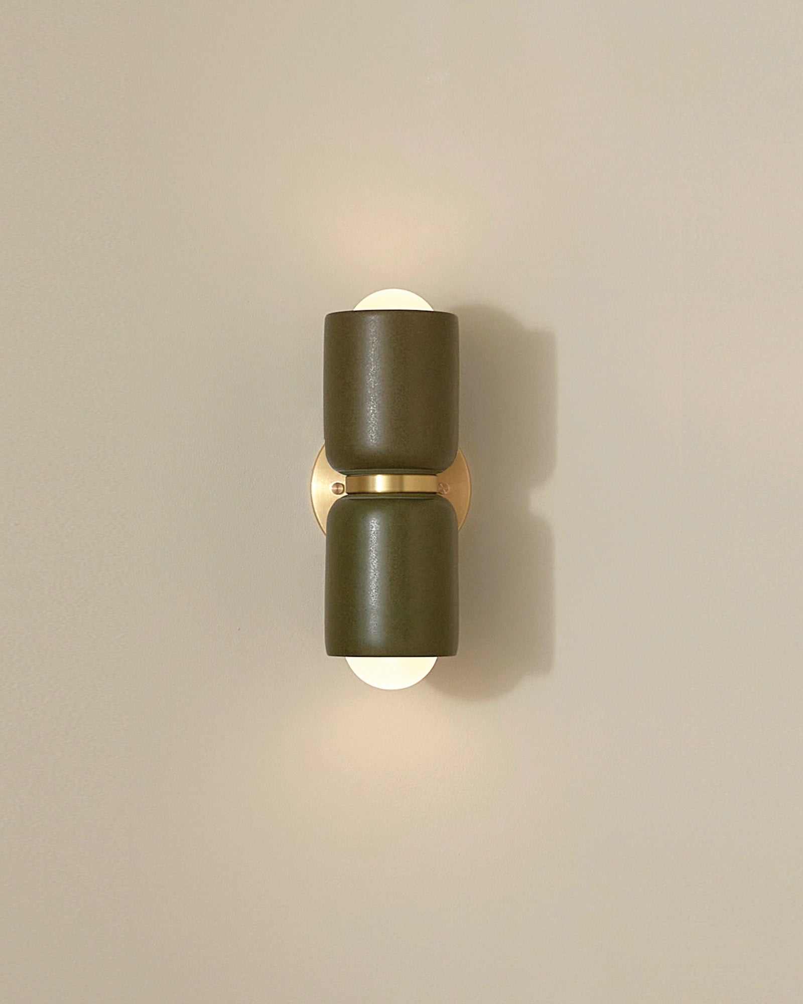 Terra 2 Wall Light