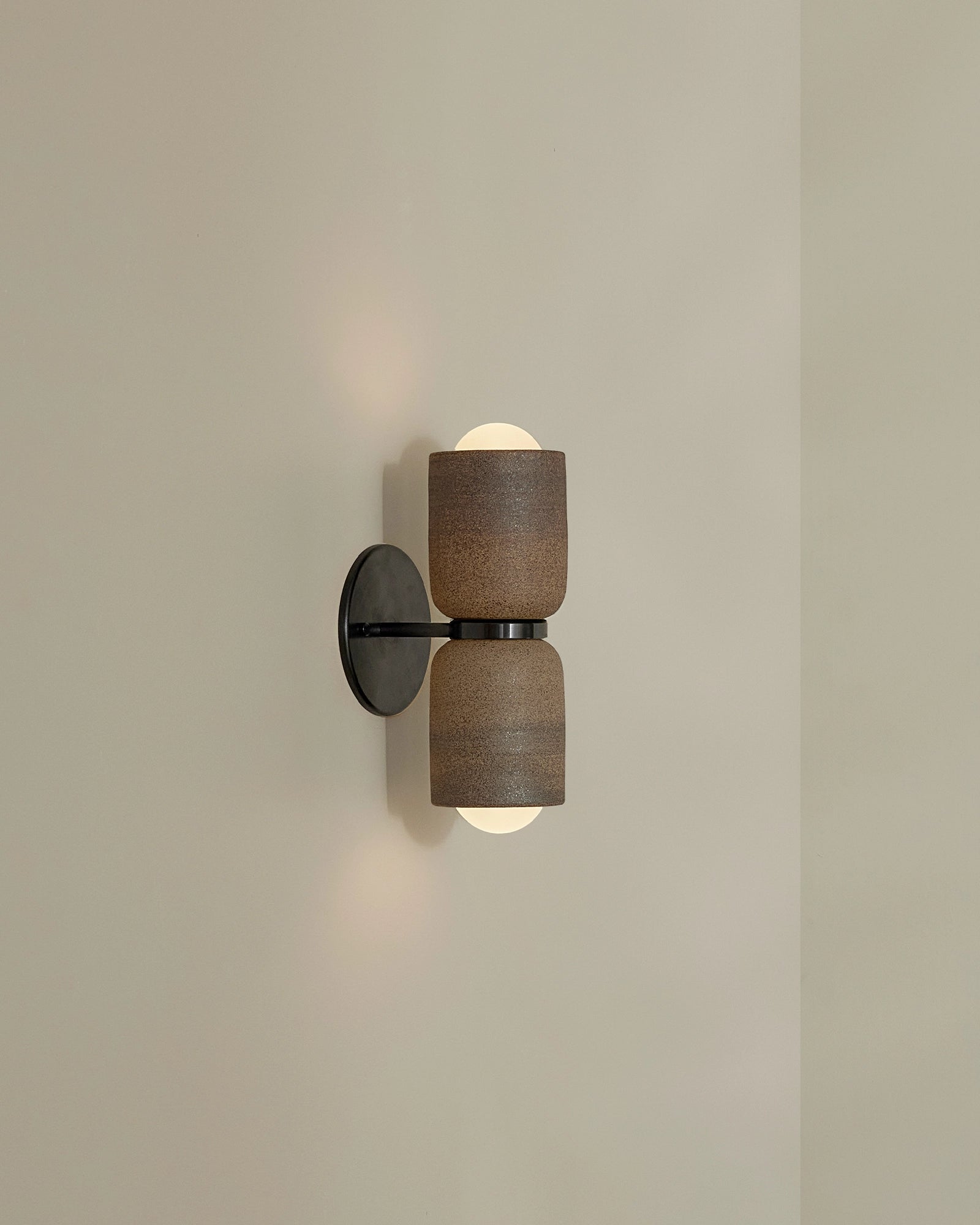 Terra 2 Wall Light