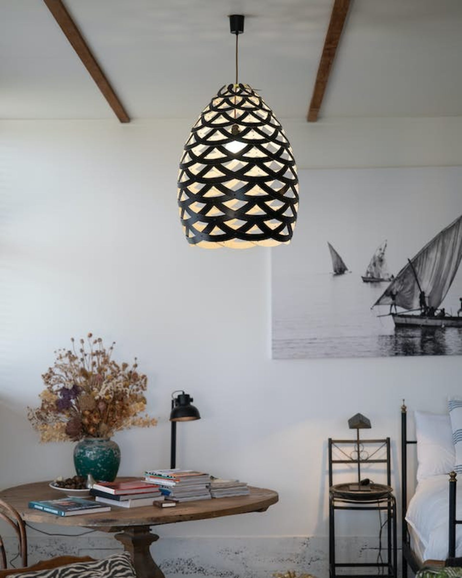 Tui Pendant Light