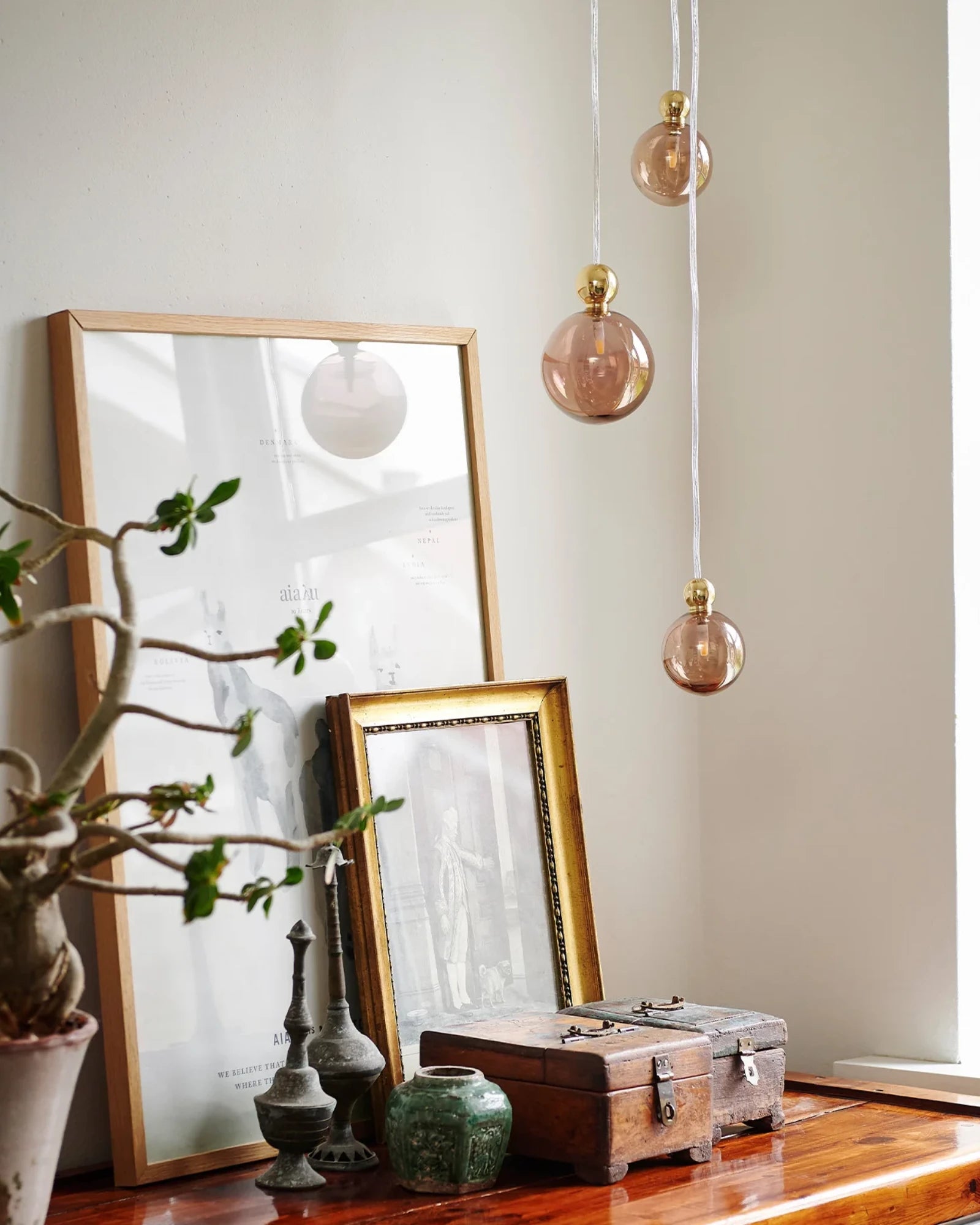 Uva Pendant Light