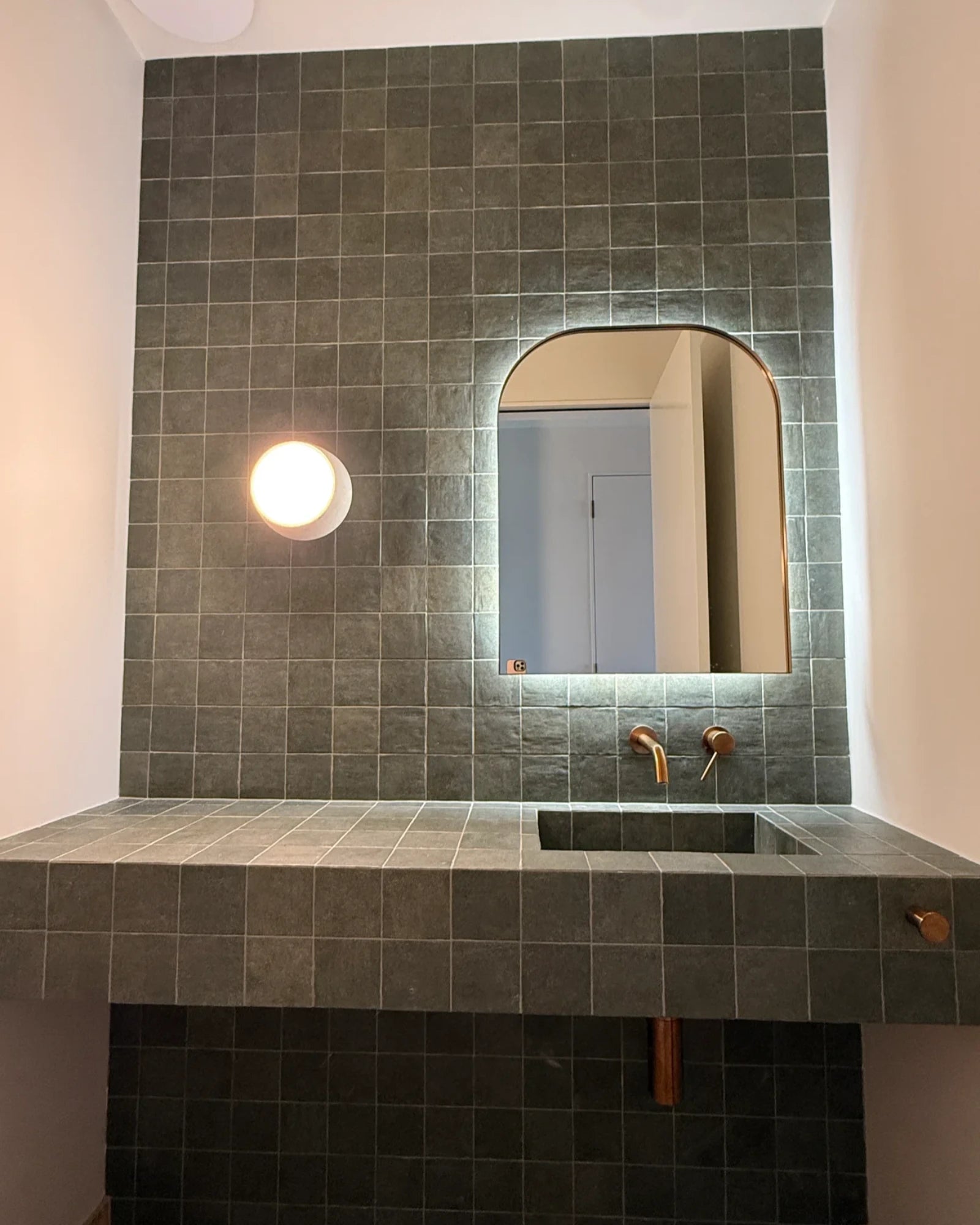 Wirru Wall Light